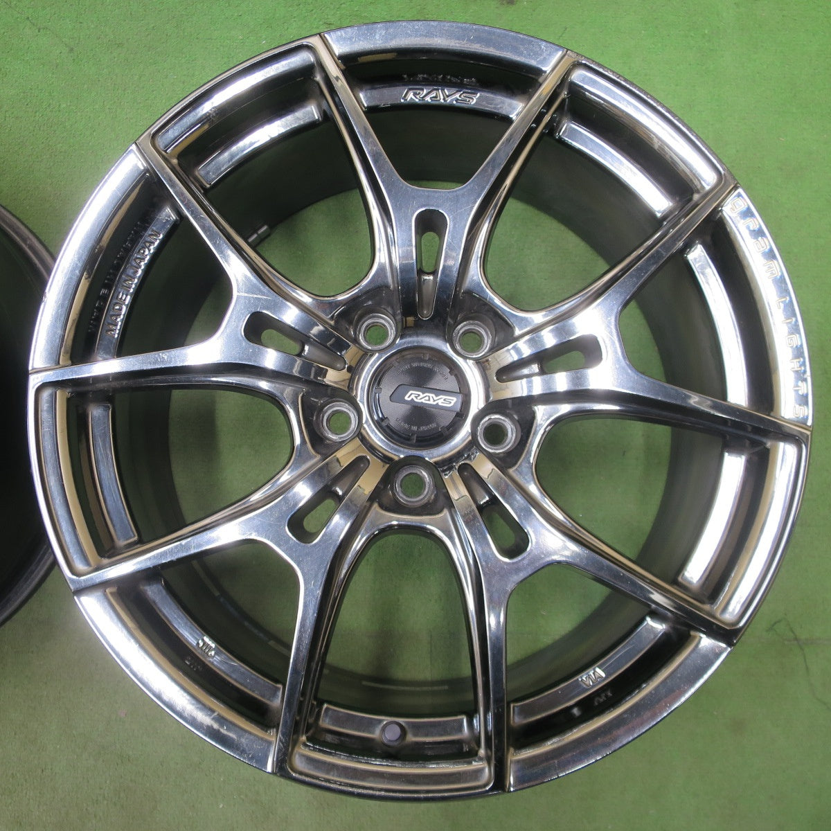 4本価格◎RAYS gram LIGHTS GL-57FXZ 18インチ ホイール レイズ グラムライツ 18×8J PCD114.3/5H◎6090903NGホ
