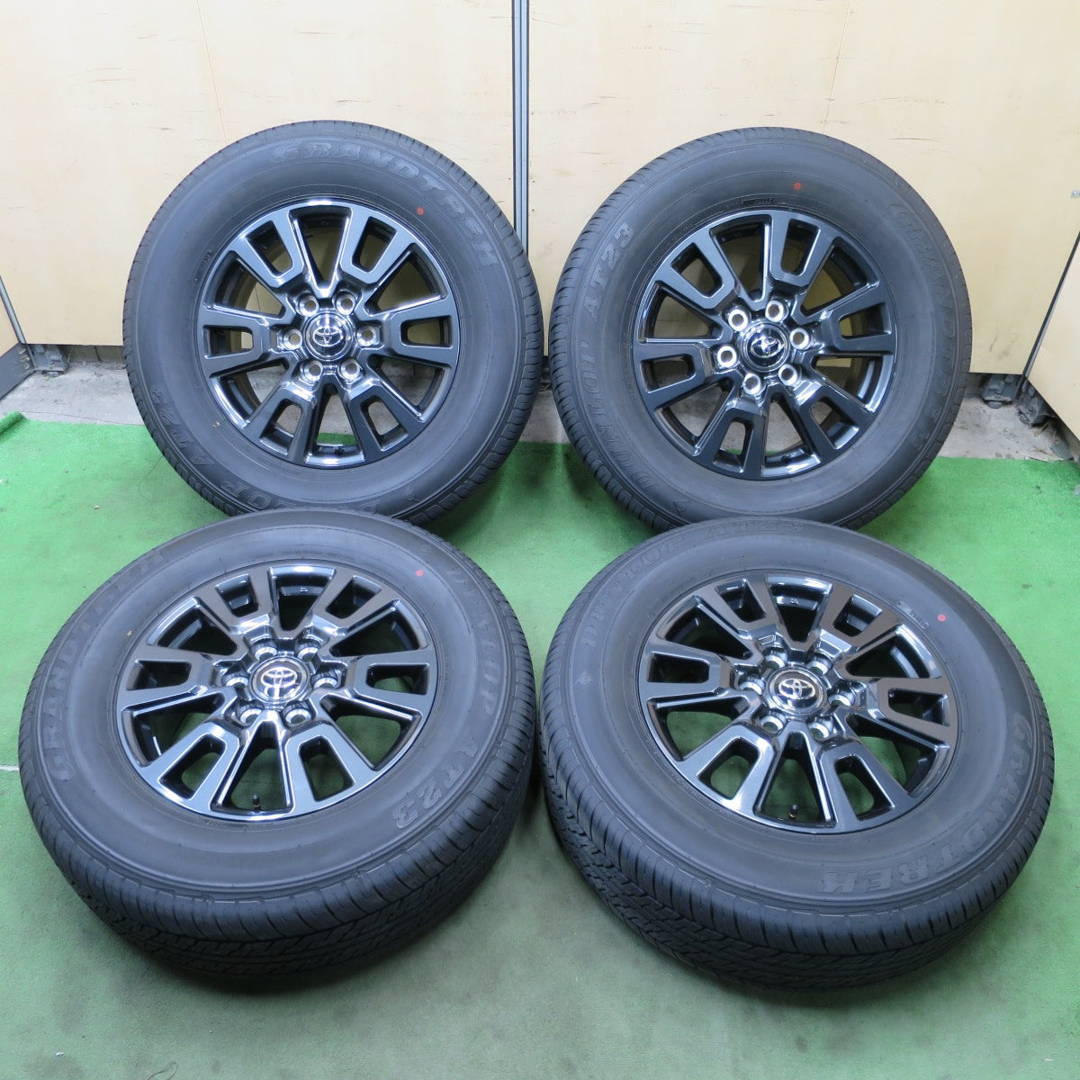 新車外し！25年★トヨタ ランクル 250 VX 純正 265/65R18 ダンロップ AT23 グラントレック 18インチ PCD139.7/6H★6032703ナノ