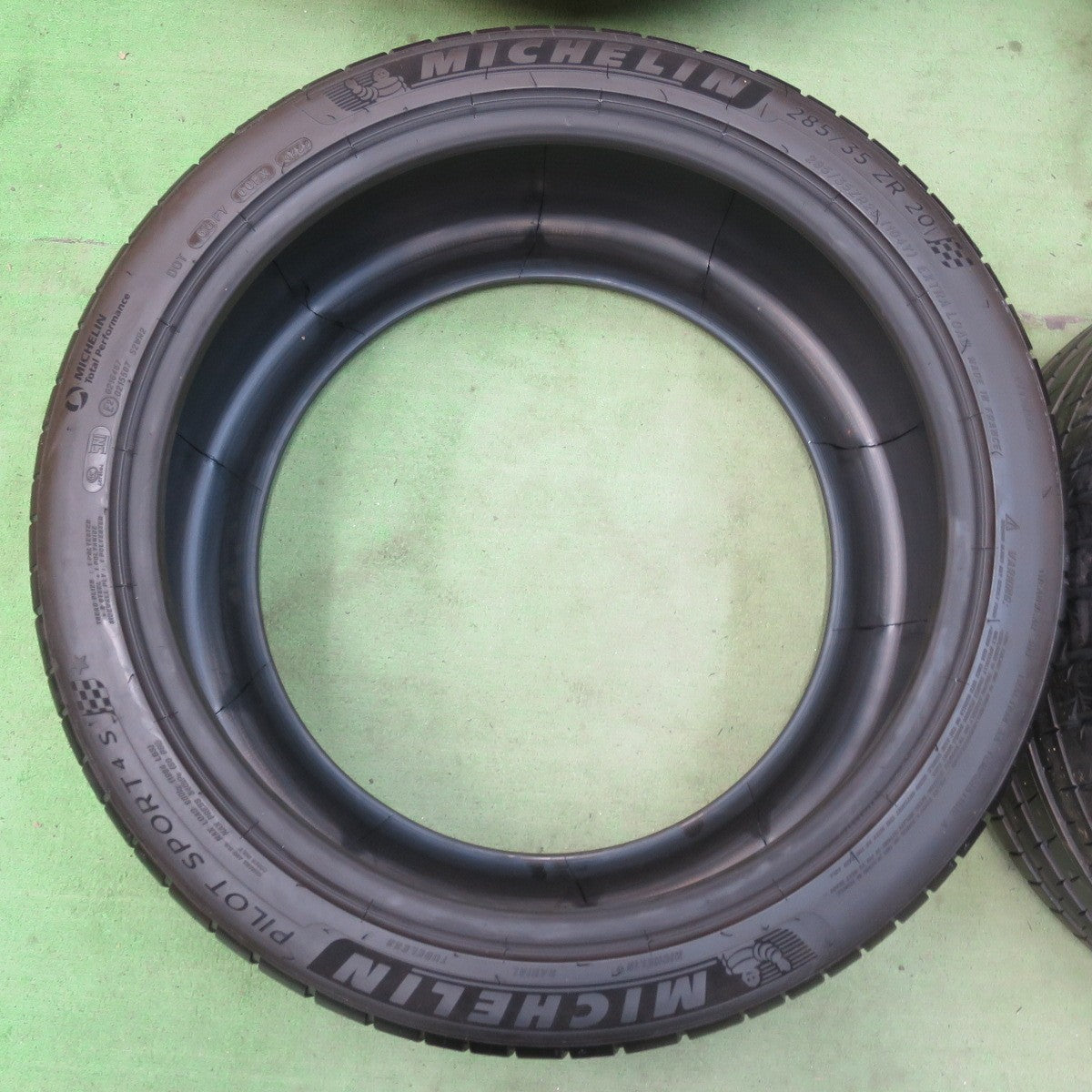 未使用！22年★275/35R20 285/35R20 ミシュラン パイロットスポーツ4 S タイヤ 20インチ BMW 等★5052604イノタ