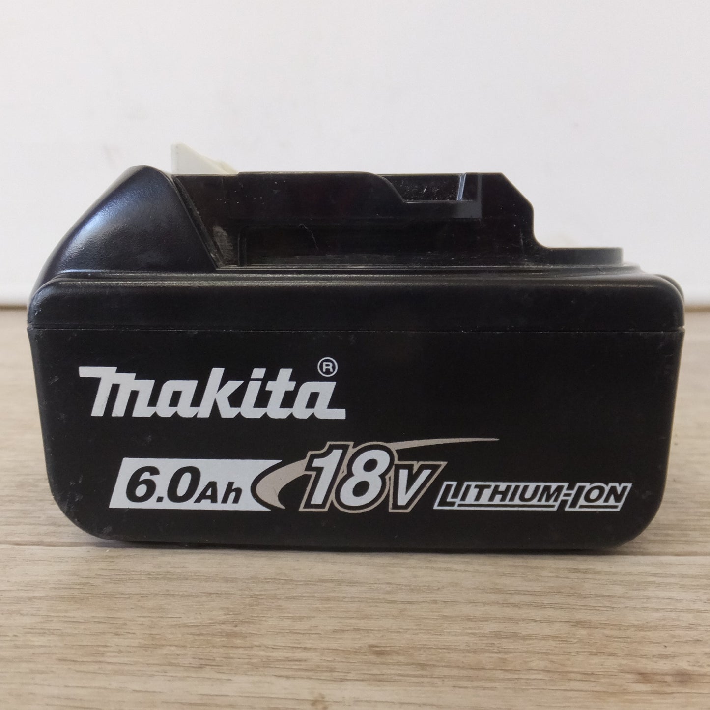 [送料無料] ★マキタ makita バッテリ BL1860B　DC18V 6.0Ah 108Wh Li-ion20　雪マーク(2)★