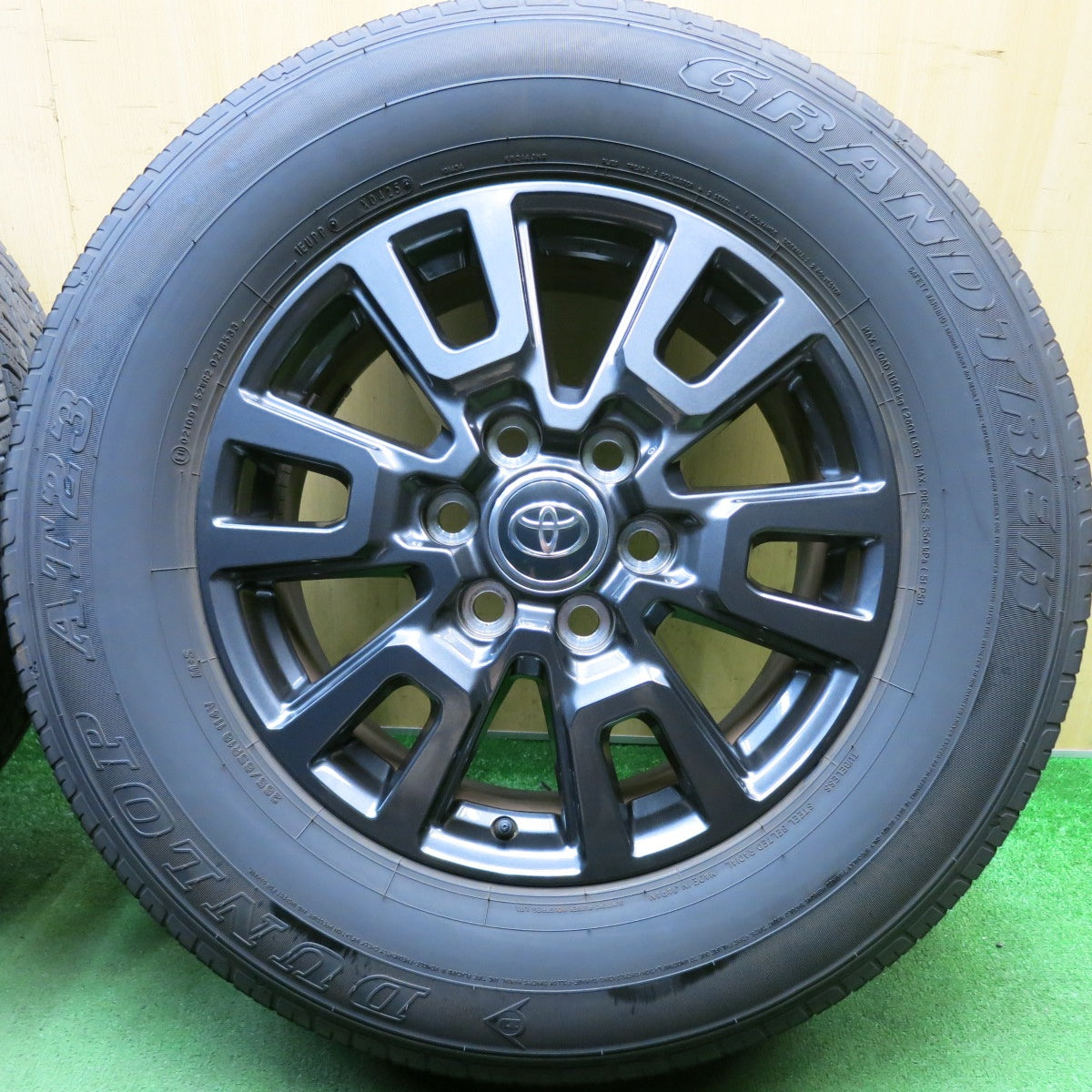 バリ溝！25年！キレイ！9分◎トヨタ ランクル 250 VX 純正 265/65R18 ダンロップ AT23 グラントレック 18インチ PCD139.7/6H◎6083004HAノ