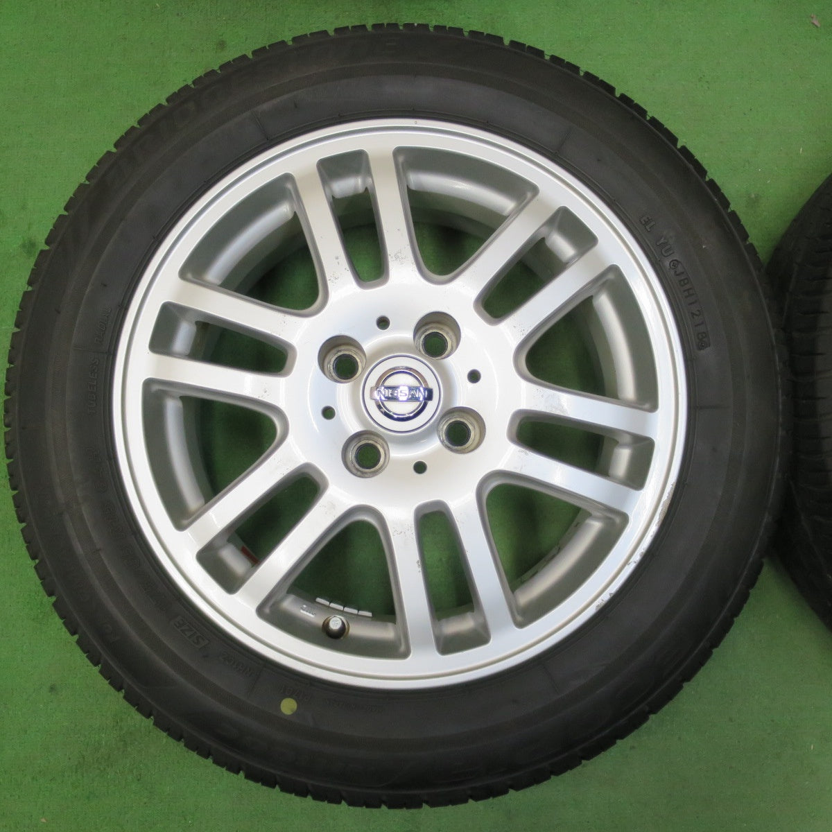 [送料無料] バリ溝！9分★日産 ノート キューブ 等 純正 175/65R15 ブリヂストン エコピア NH100C 15インチ PCD100/4H★4103002イノ