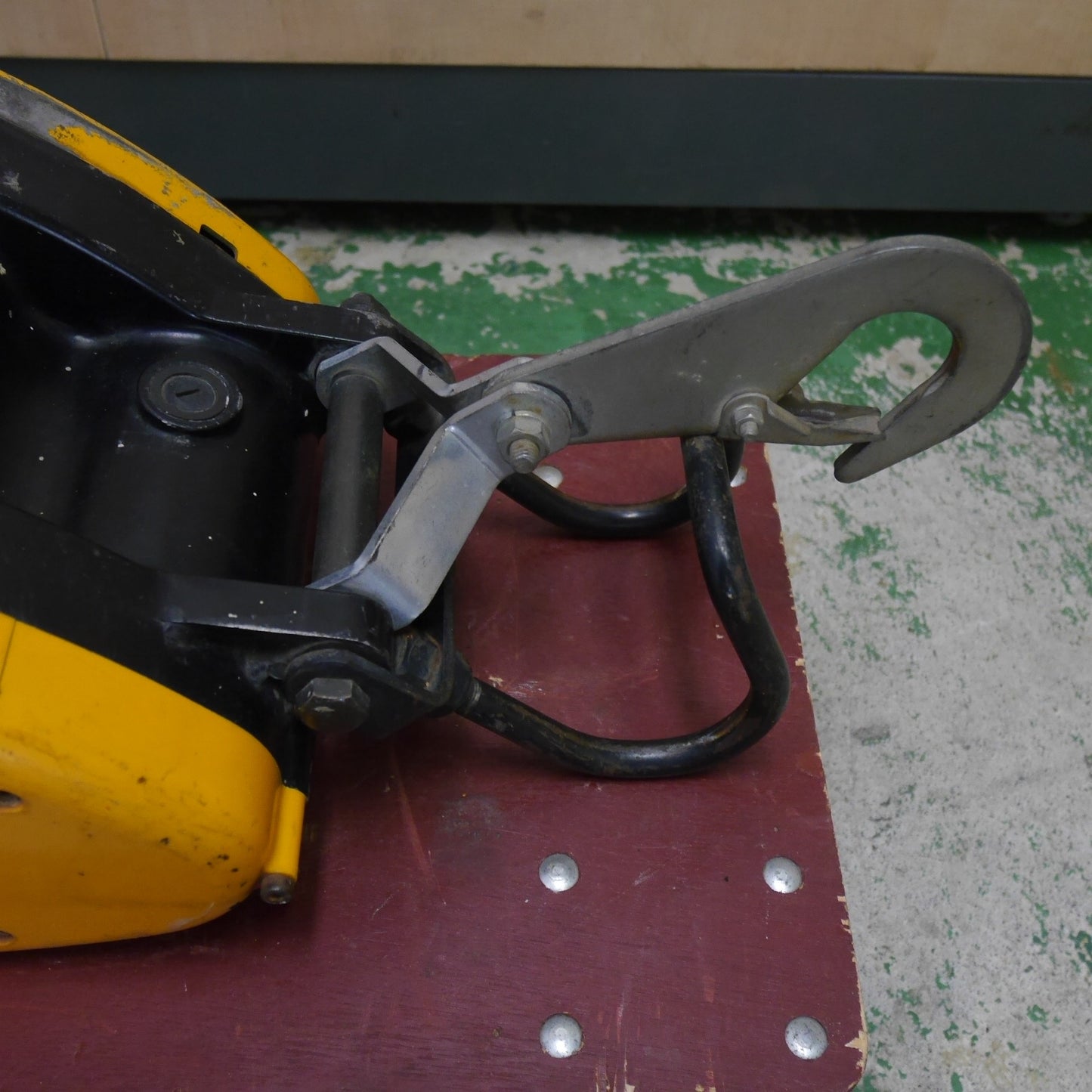 [送料無料] ☆RYOBI リョービ ウインチ WI-125 工具 荷揚げ 荷重 130㎏ ウィンチ 現状品☆