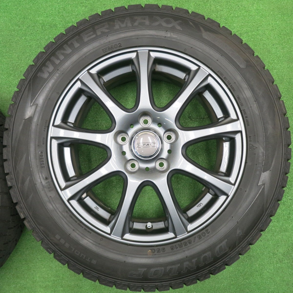 [送料無料] バリ溝！20年！キレイ！9.5分以上★スタッドレス 205/65R16 ダンロップ ウインターマックス WM02 DUFACT デュファクト 16インチ PCD114.3/5H★4111402NJス