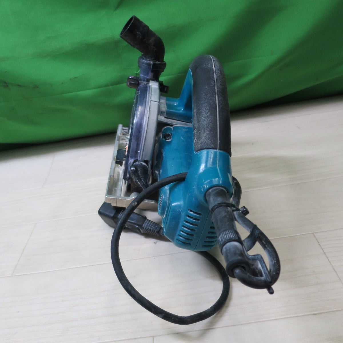 [送料無料] ☆マキタ 125mm 防じん マルノコ 5205FX 電動 工具 100V 木工用 防塵 丸のこ 丸ノコ 丸鋸 makita☆