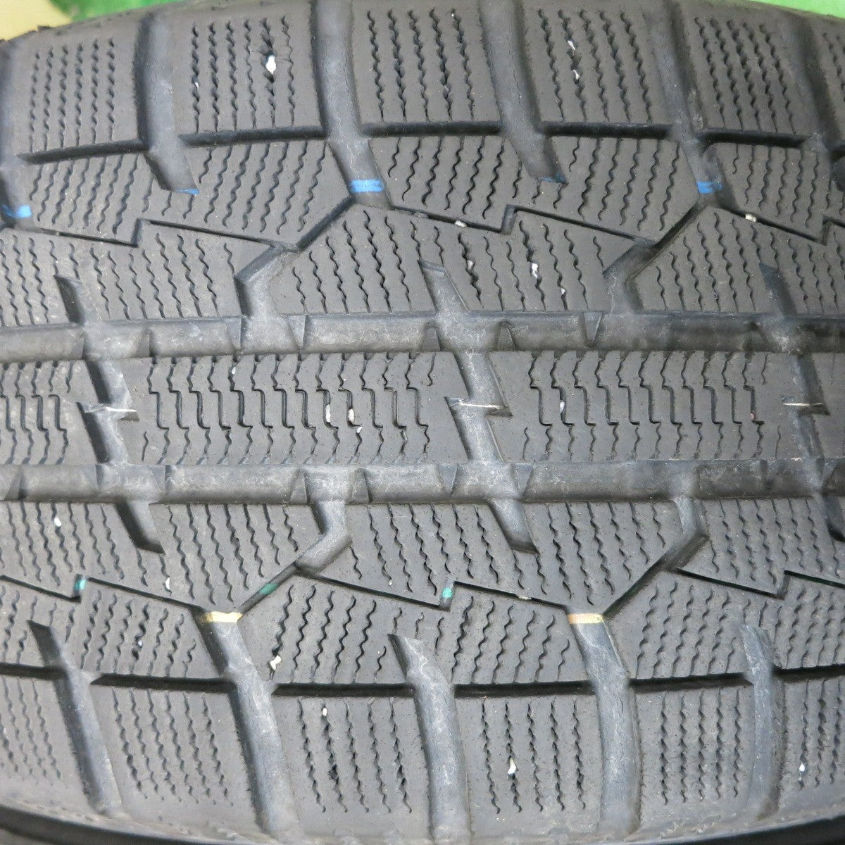バリ溝！8.5分★スタッドレス 205/60R16 トーヨー オブザーブ ガリット GIZ ECO FORME エコフォルム 16インチ PCD114.3/5H★5051107HAス