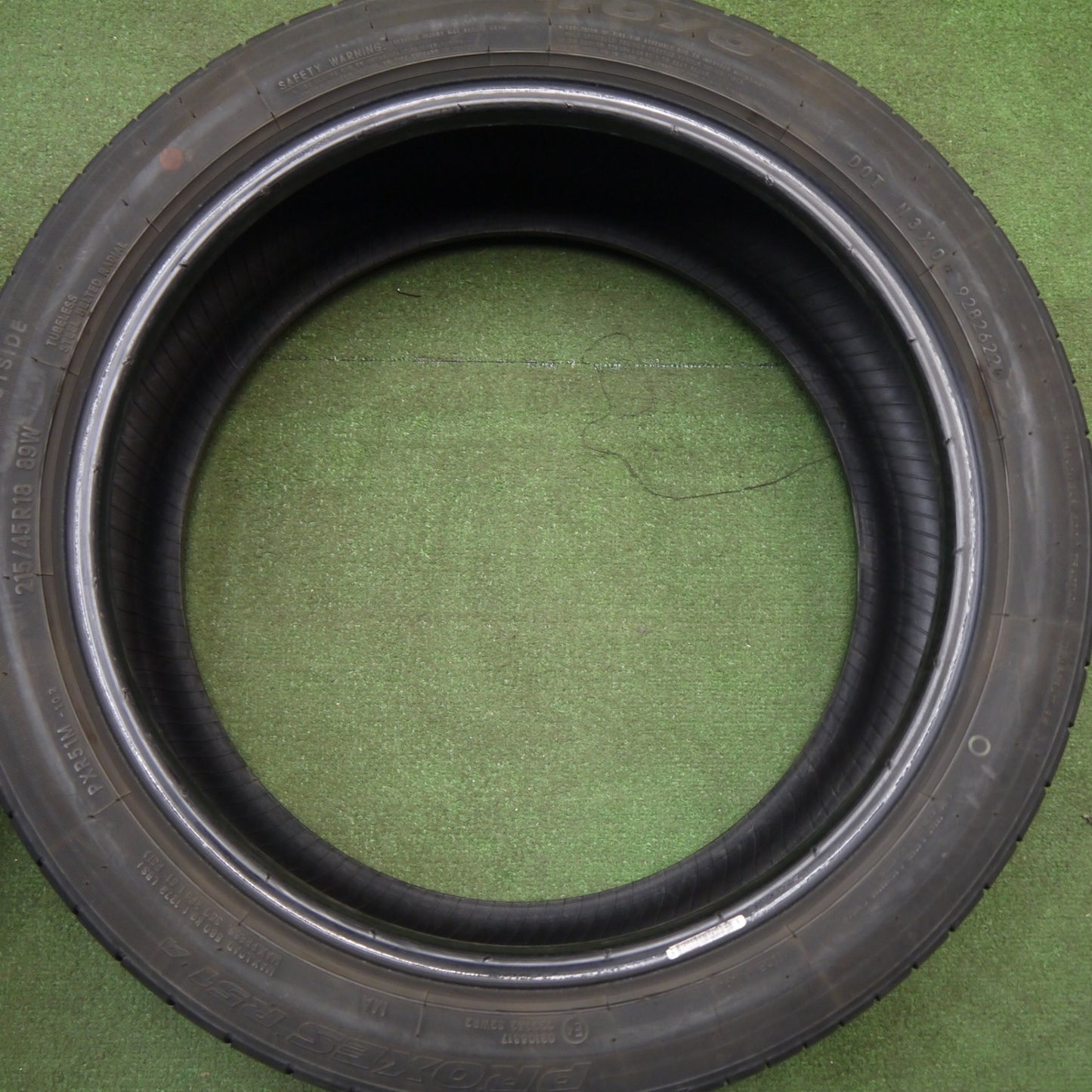 バリ溝！22年！9分★215/45R18 トーヨー プロクセス R51A PROXES タイヤ 18インチ マツダ3 ノア ヴォクシー 等★6021804Hノタ
