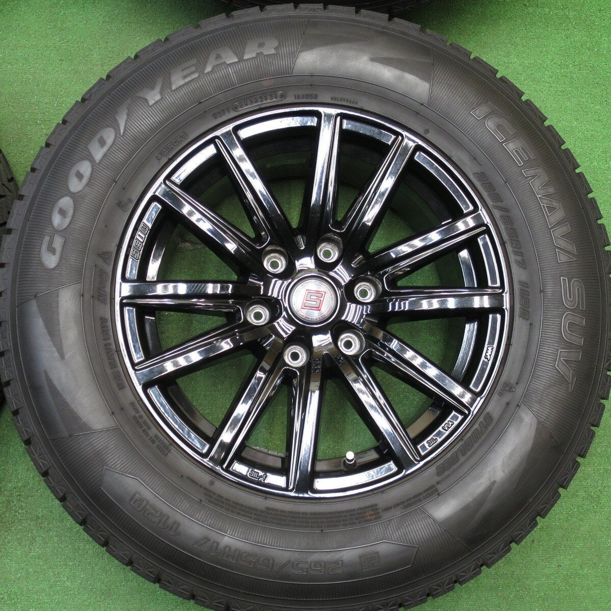 タイヤほぼ未使用！21年！キレイ★スタッドレス 265/65R17 グッドイヤー アイスナビ SUV SEIN ザイン 17インチ PCD139.7/6H★5040702KKス