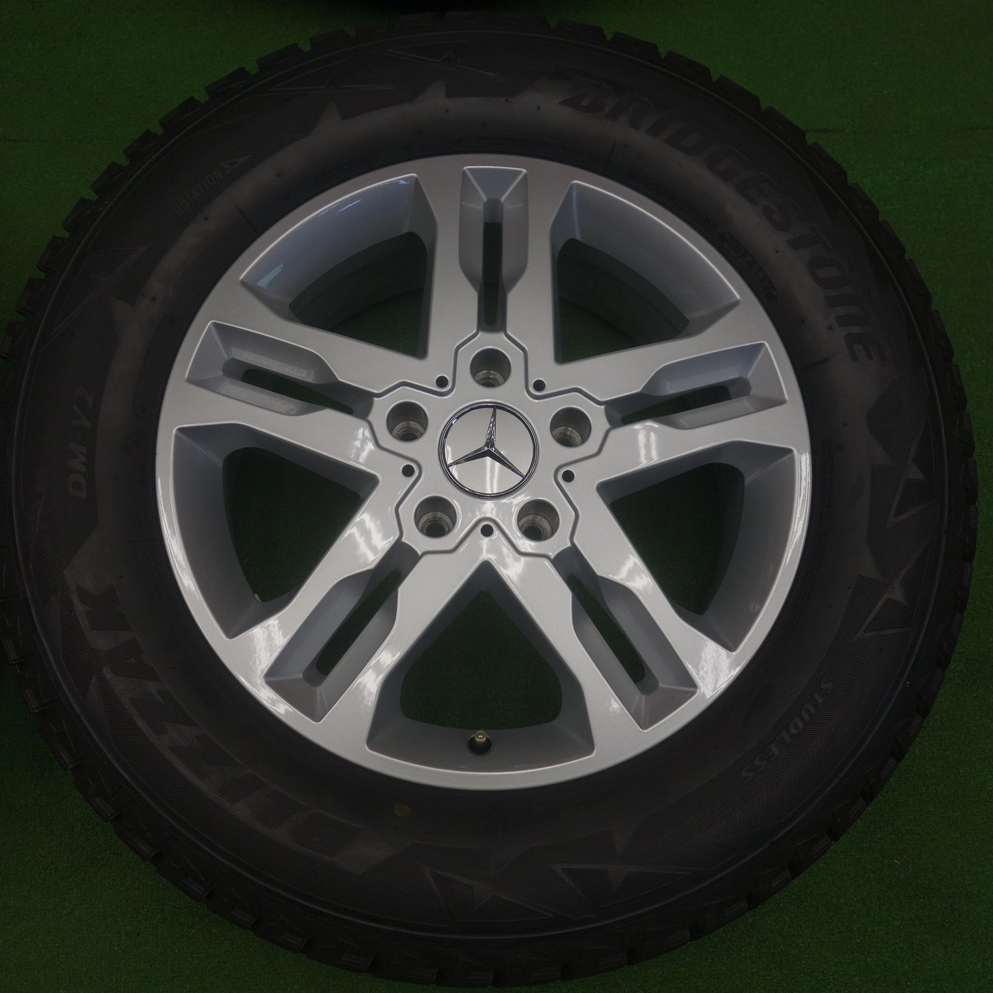新車外し！ほぼ未使用★ベンツ ゲレンデ Gクラス G350 d 純正 265/60R18 スタッドレス ブリヂストン ブリザック DM-V2 18インチ PCD130/5H★6040403KTス