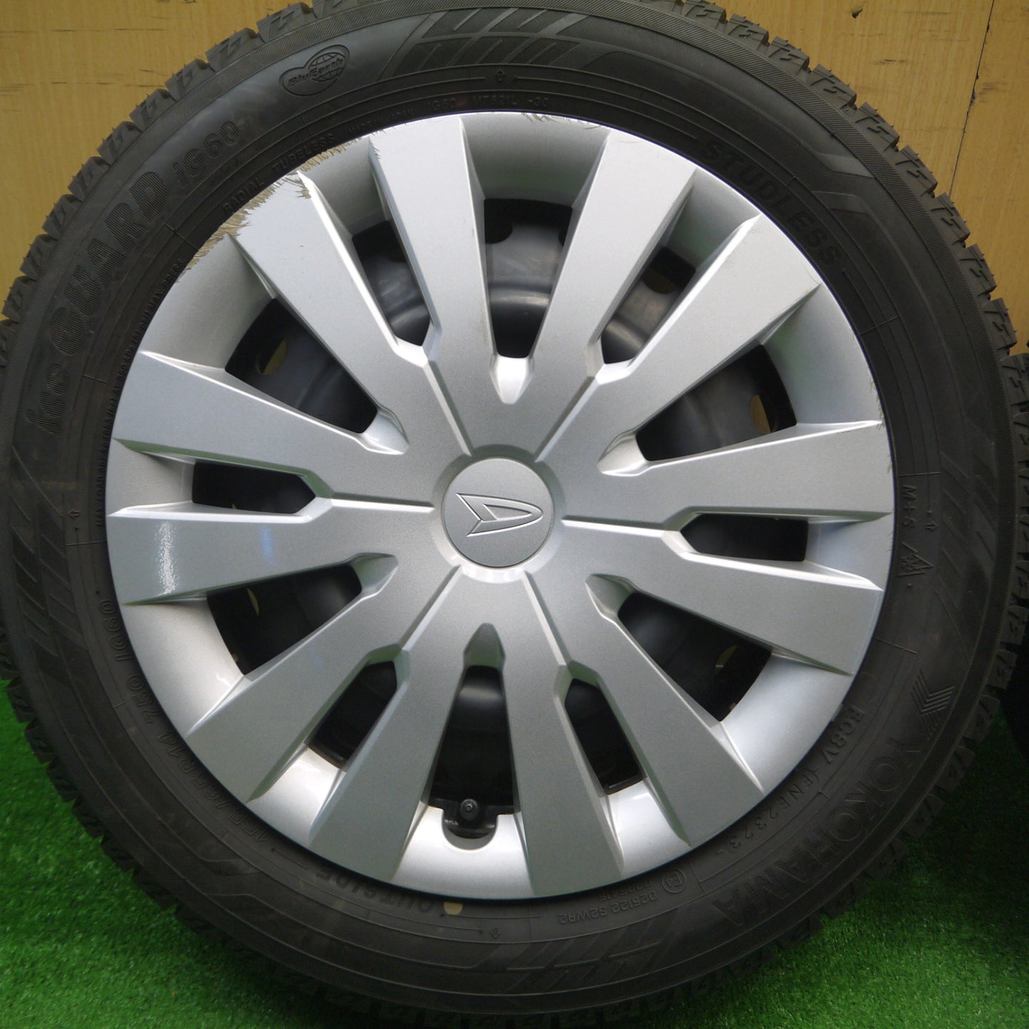 [送料無料] バリ溝！23年！ほぼ10分★ダイハツ ムーヴ 純正 スチール 155/65R14 スタッドレス ヨコハマ アイスガード iG60 14インチ PCD100/4H★4121001Hス