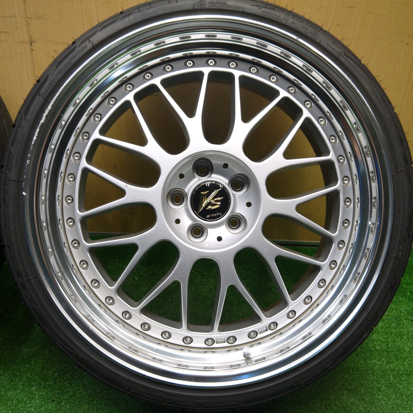 4本価格！23年★プリウス 等 WORK VS XXSR 215/35R19 ニットー NT555 G2 ワーク 19インチ PCD100/5H★5111103Hノ