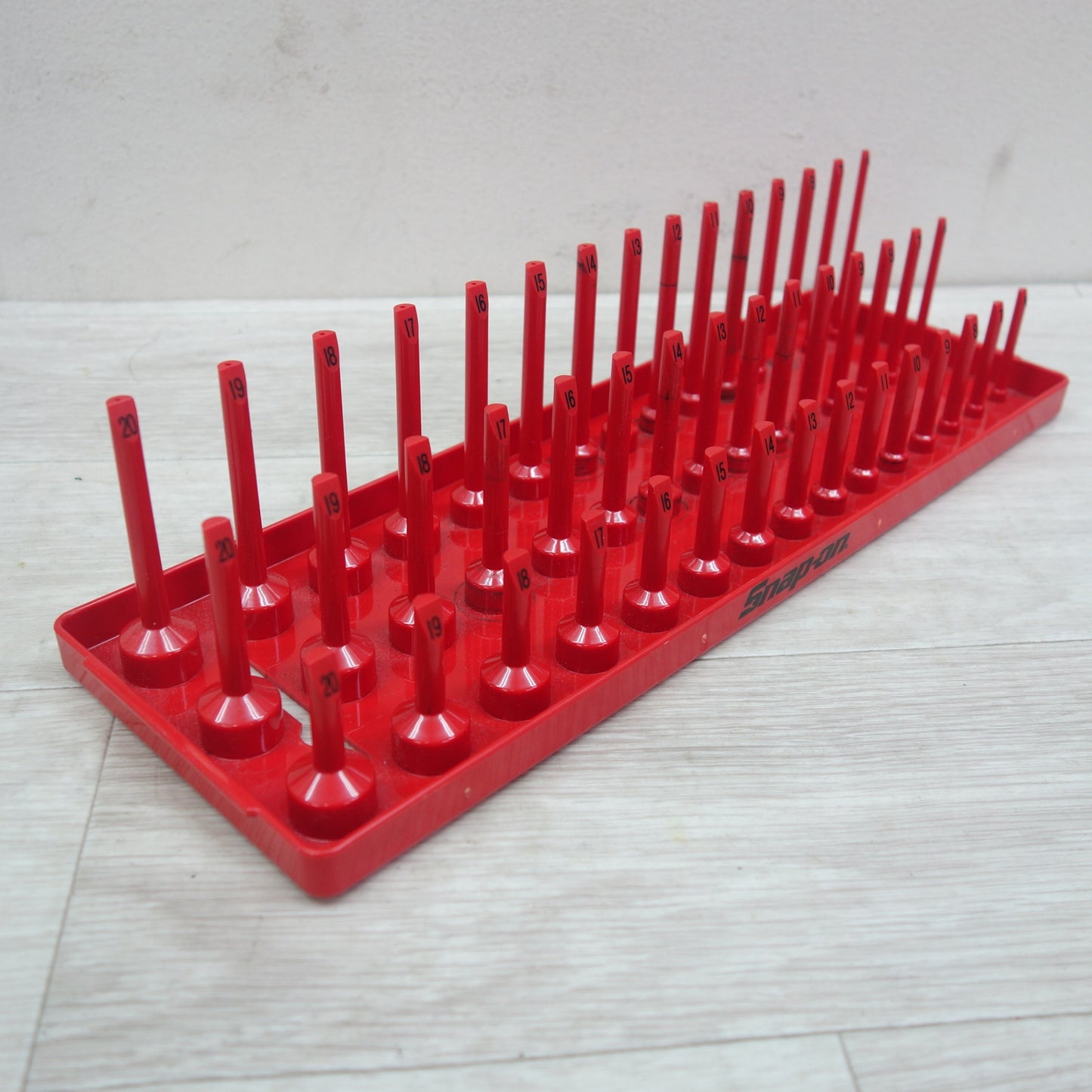 [送料無料] ☆スナップオン Snap-on ソケット ホルダー KA383METRD 3/8 3列 レッド☆