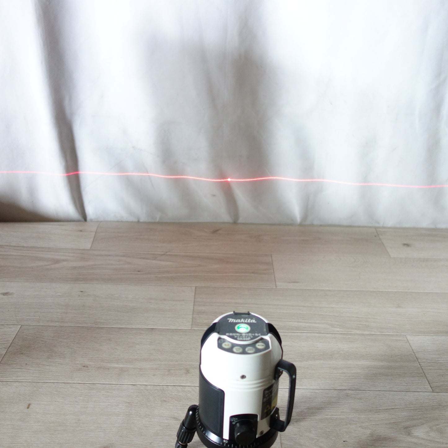 [送料無料] 付属品付き◆マキタ ライン ポイント レーザー 屋内・屋外 兼用 墨出し器 SK89P おおがね・通り芯・ろく 墨出器 受光器 makita◆