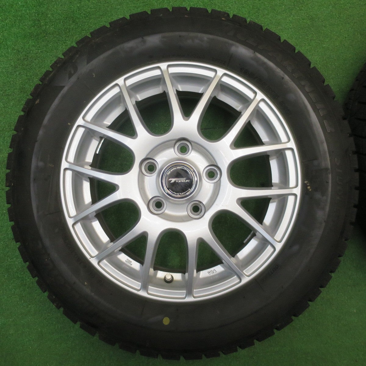 バリ溝！23年！キレイ！ほぼ10分★スタッドレス 195/65R15 ブリヂストン アイスパートナー2 TOPRUN トップラン 15インチ PCD114.3/5H★5112406NJス