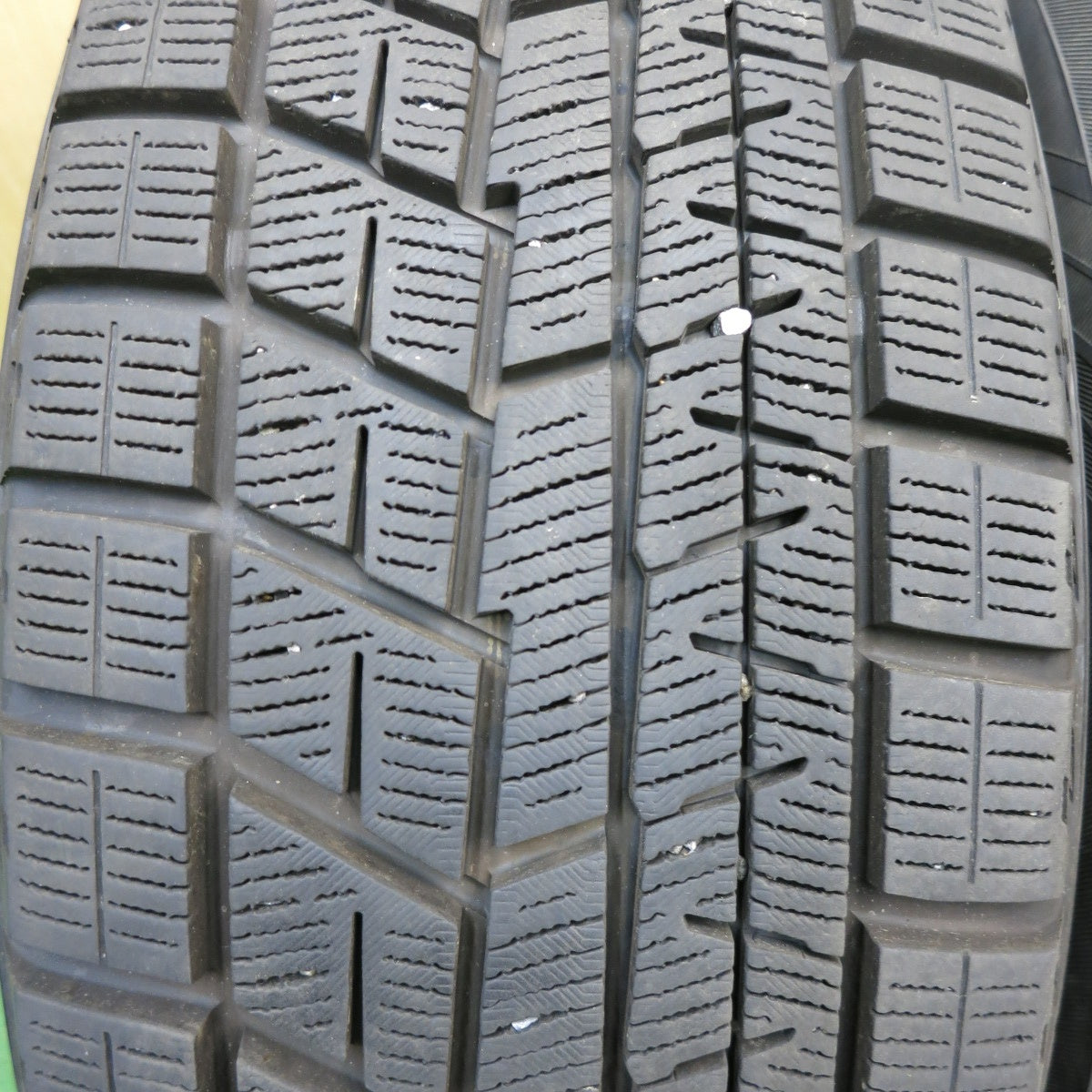 バリ溝！21年！キレイ！9.5分以上★スタッドレス 205/60R16 ヨコハマ アイスガード iG60 GRASS グラス 16インチ PCD114.3/5H★5081304AKス