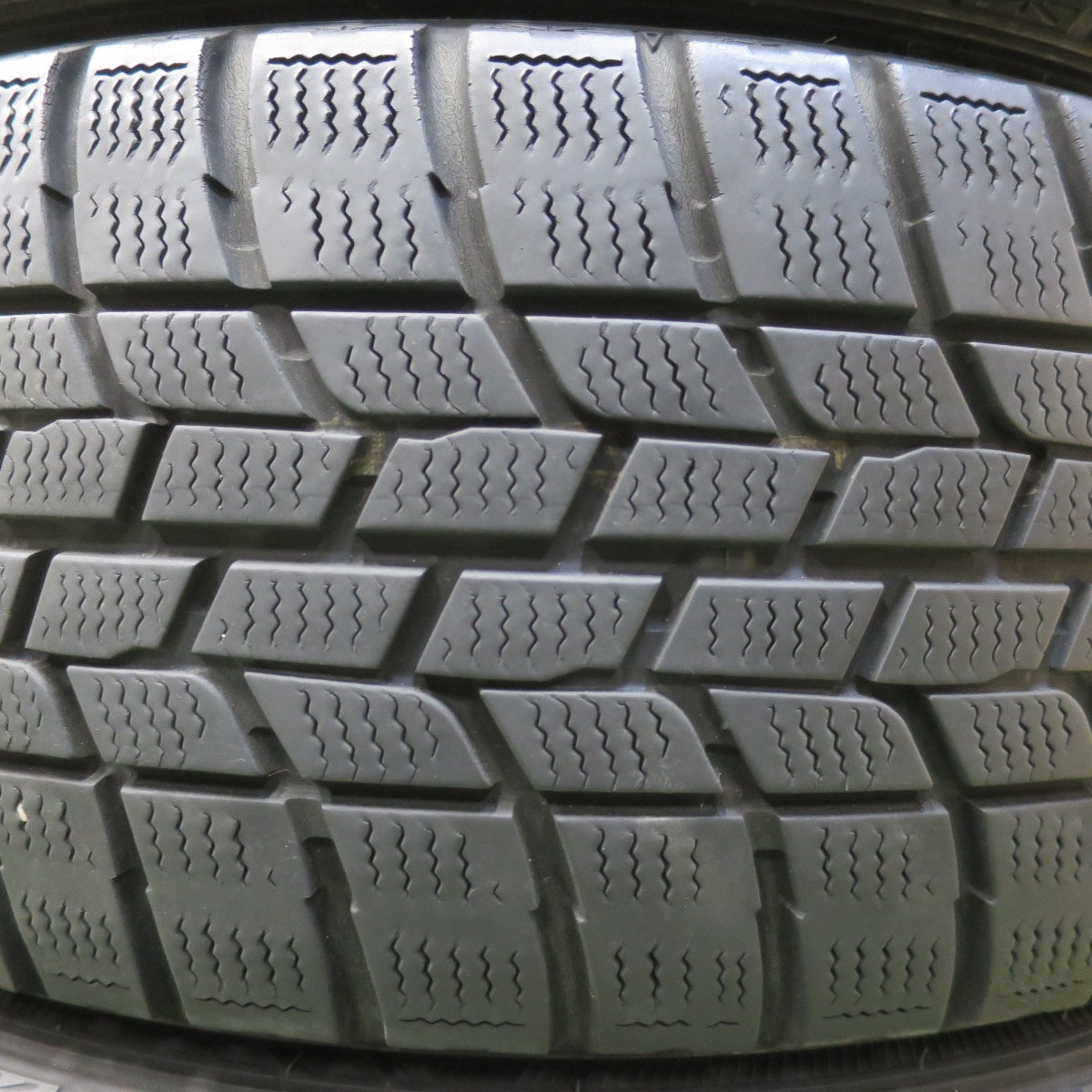 4本価格★レクサス CT 200 h 純正 215/45R17 スタッドレス グッドイヤー アイスナビ6 17インチ PCD100/5H★6011608イス
