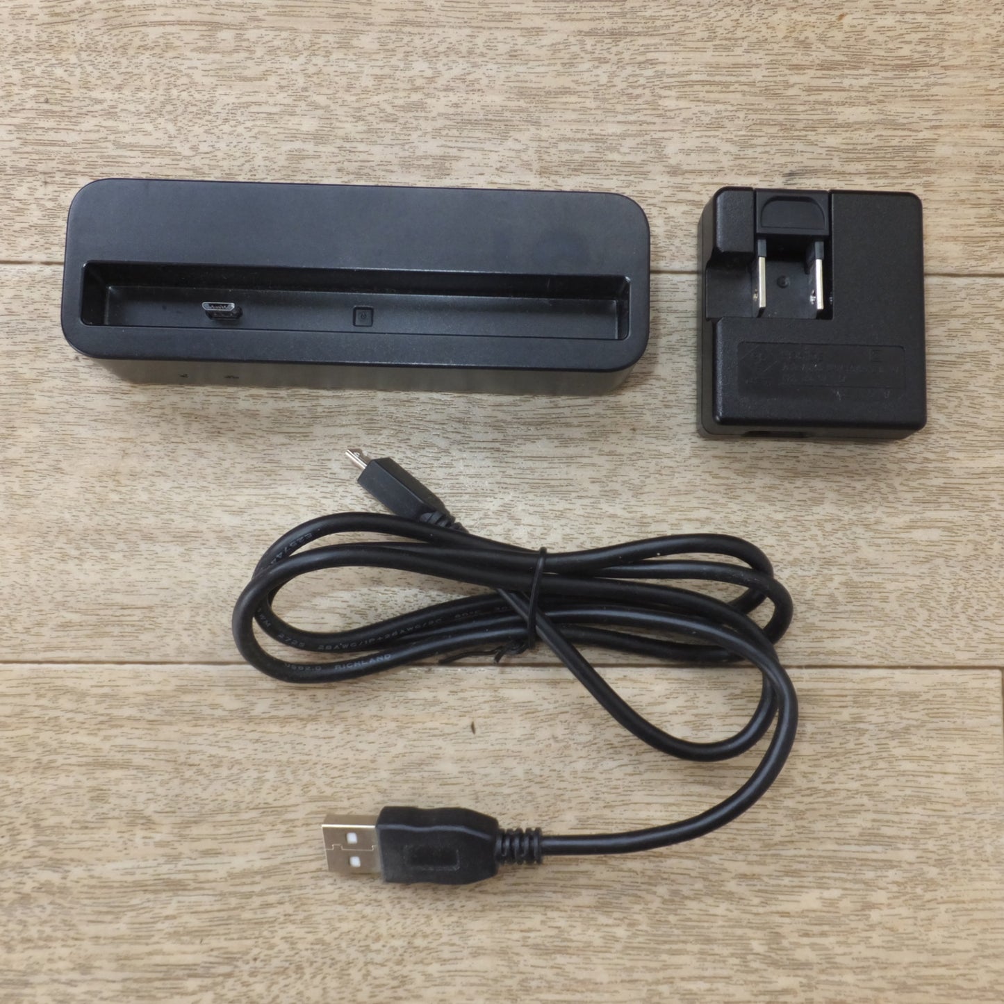 [送料無料] 現状品★NEC LTEモバイルルータ Aterm PA-MR04LN★