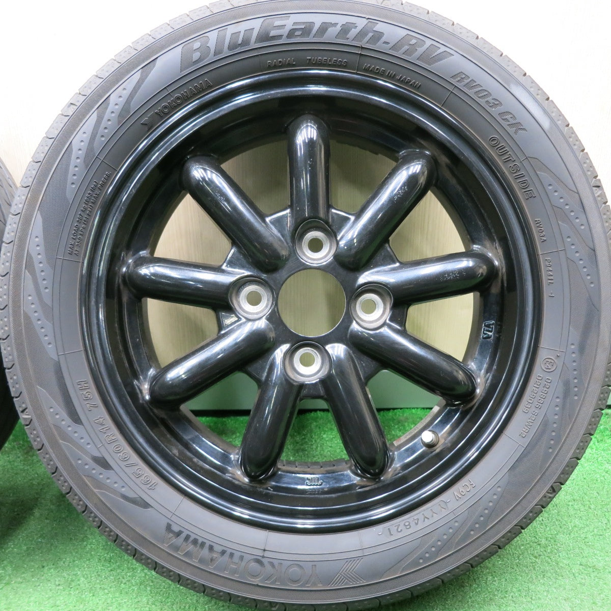 *送料無料* バリ溝！21年！8.5分★軽サイズ 165/60R14 ヨコハマ BluEarth-RV RV03 CK ブルーアース 社外 アルミ 14インチ PCD100/4H★4051909HAノ