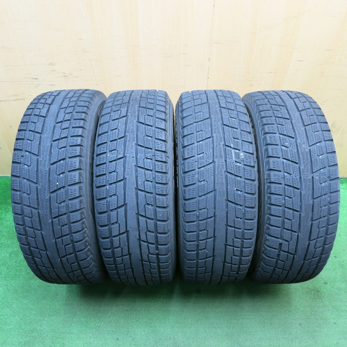 キレイ★スタッドレス 225/65R17 ヨコハマ ジオランダー i/T-S E sprine 17インチ PCD114.3/5H★5052008TNス