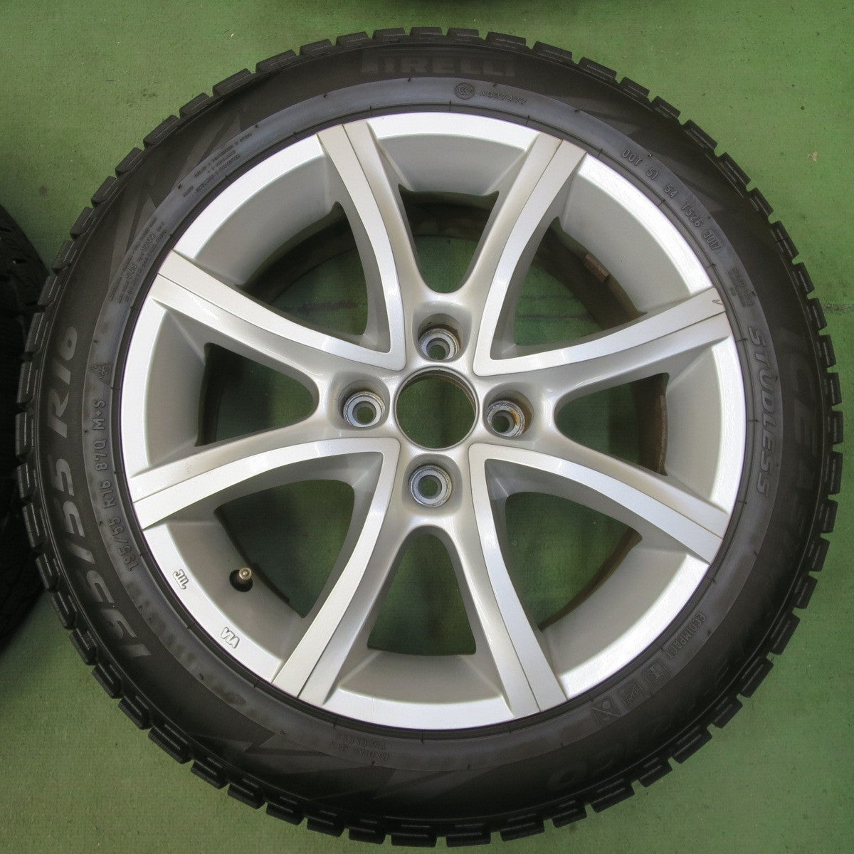 バリ溝！8.5分◎シトロエン プジョー 等 MAK Antibes 195/55R16 スタッドレス ピレリ アイス アシンメトリコ マック アンチバス 16インチ PCD108/4H◎6081704イス