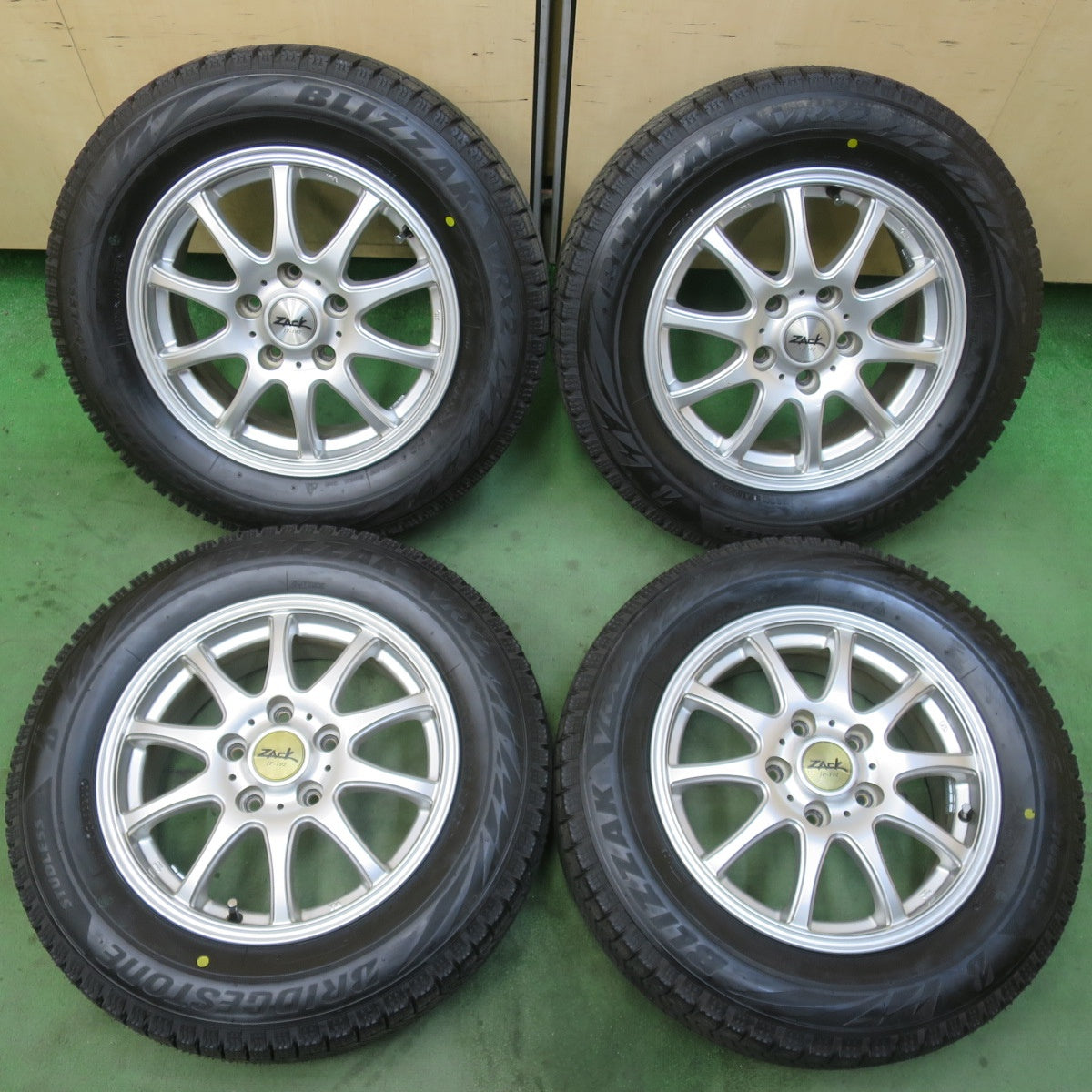 ほぼ未使用！22年！キレイ★スタッドレス 195/65R15 ブリヂストン ブリザック VRX2 ZACK JP-102 ザック 15インチ PCD114.3/5H★6031108イス