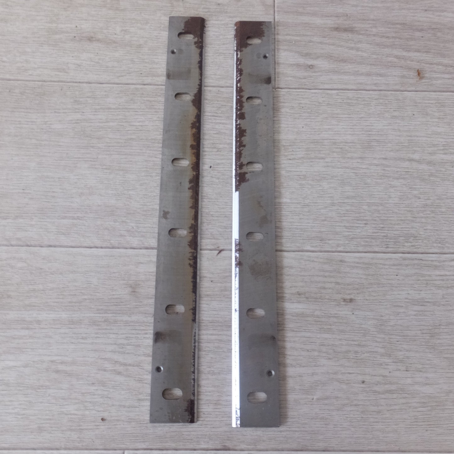 [送料無料] ★マキタ makita カンナ刃 高速度鋼 SKHK1L 793350-7 306×32×3mm　モデル 2012★