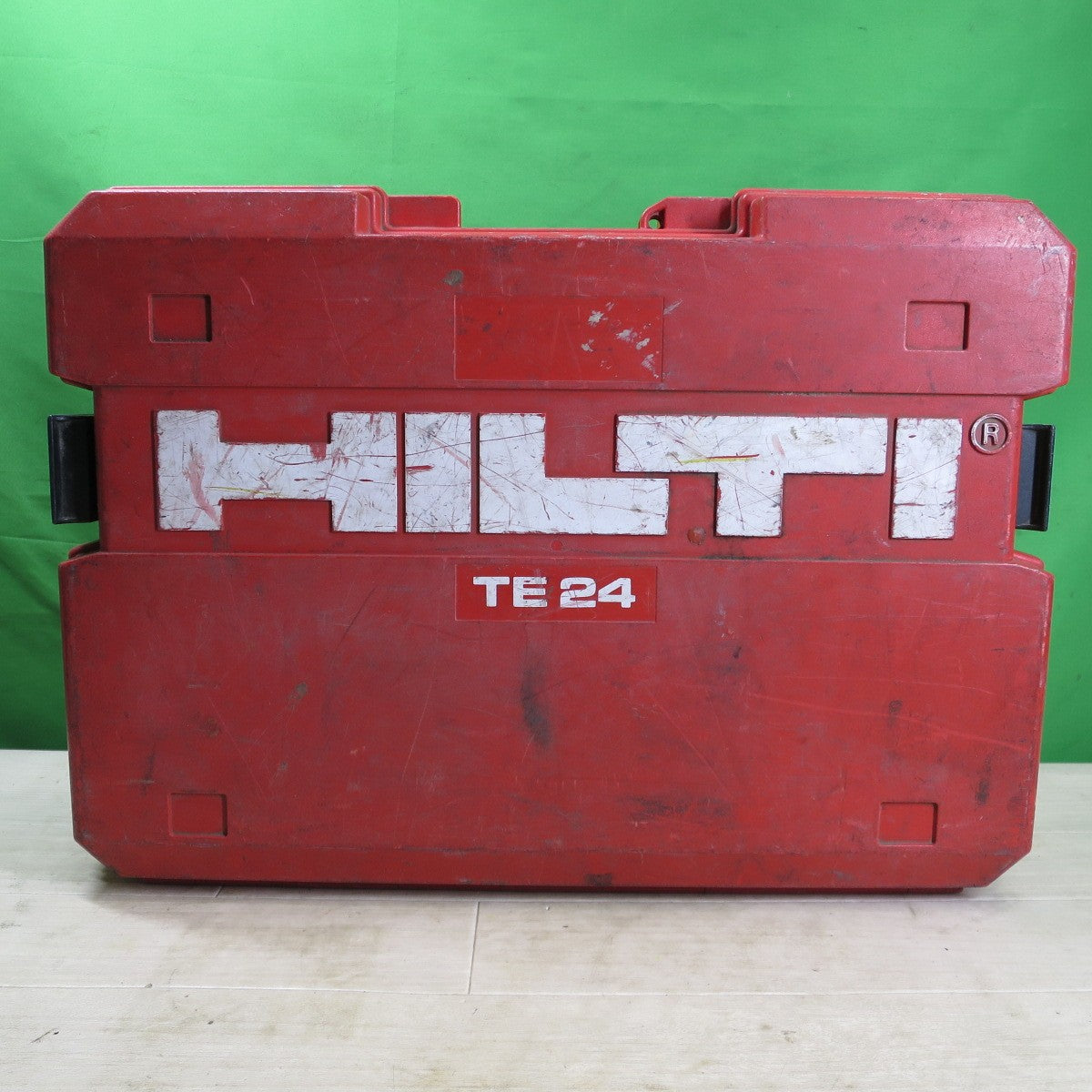 ☆HILTI ヒルティ 32mm ロータリー ハンマドリル TE24 電動 工具 ハンマードリル 斫り ハツリ はつり 削岩 機 穴あけ コード式 100V☆