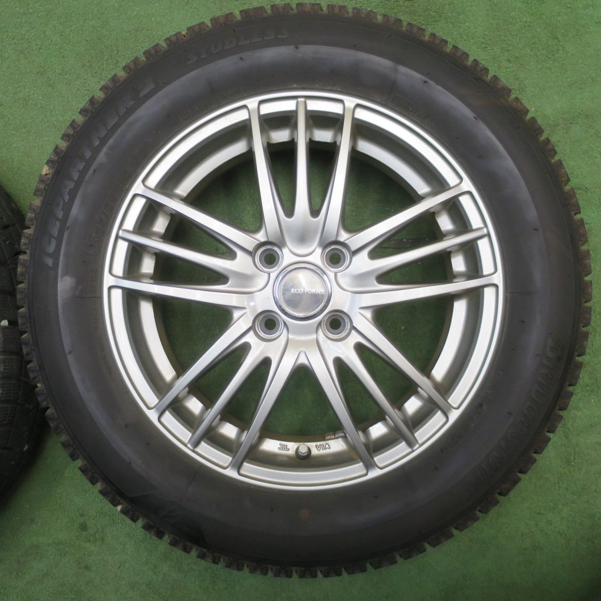 バリ溝！キレイ！9.5分★スタッドレス 185/65R15 ブリヂストン アイスパートナー2 ECO FORME SE-18 エコフォルム 15インチ PCD100/4H★6052904NJス