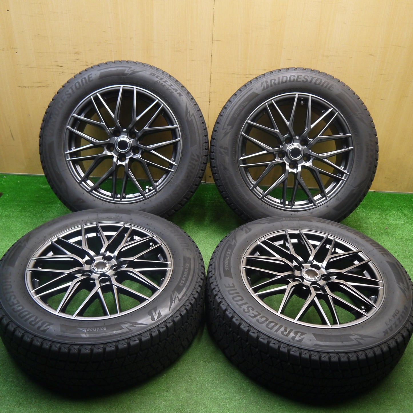 バリ溝！22年！キレイ！9分★スタッドレス 225/60R18 ブリヂストン ブリザック DM-V3 Ace MS-02 18インチ PCD114.3/5H★5120107Hス