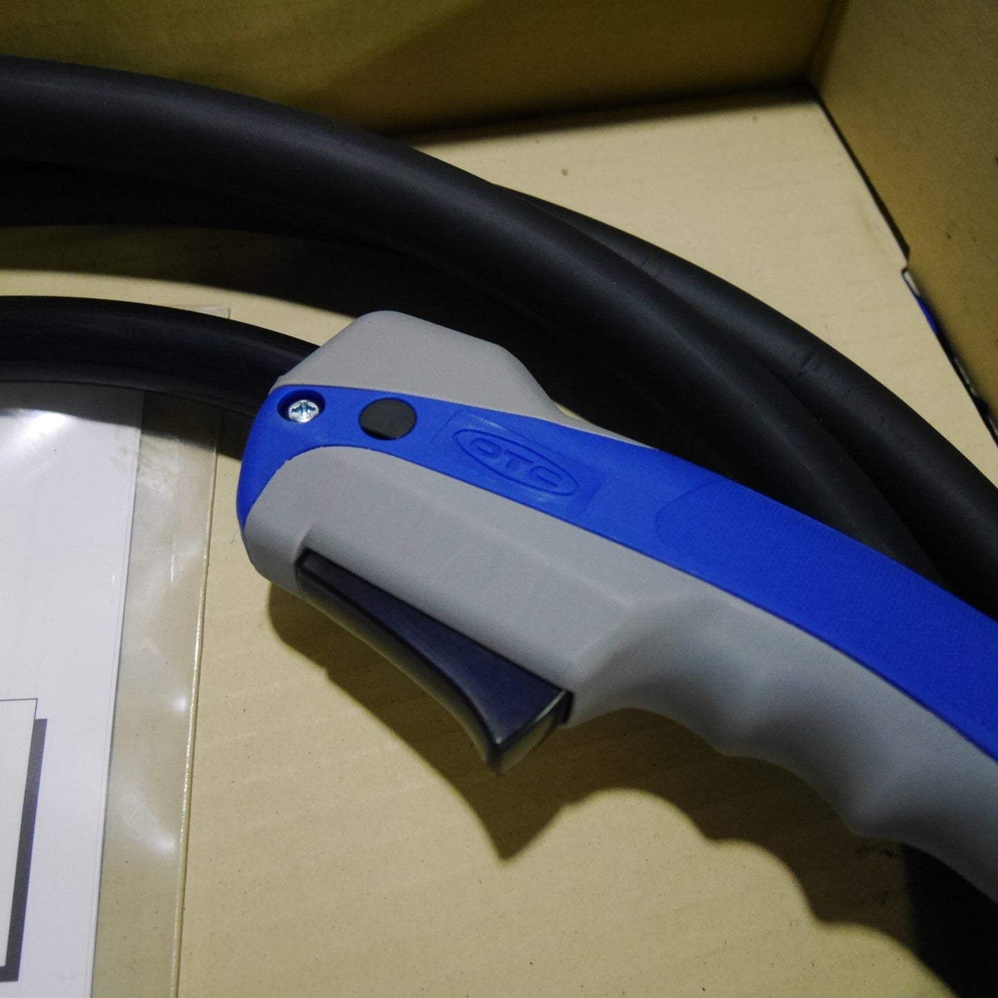 [送料無料] 未使用☆DAIHEN OTC ダイヘン 半自動 用 溶接 トーチ BT5000-30 12W0730-A WELDING TORCH②☆