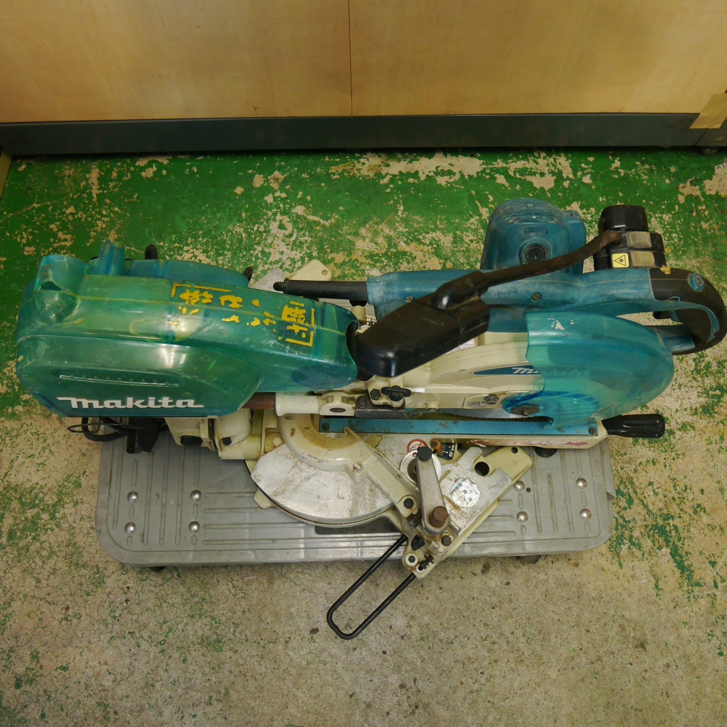 [送料無料] ☆マキタ 216mm スライド マルノコ LS0814FL 電動 工具 切断機 丸ノコ 丸のこ 丸鋸 makita 木工用 ジャンク品☆