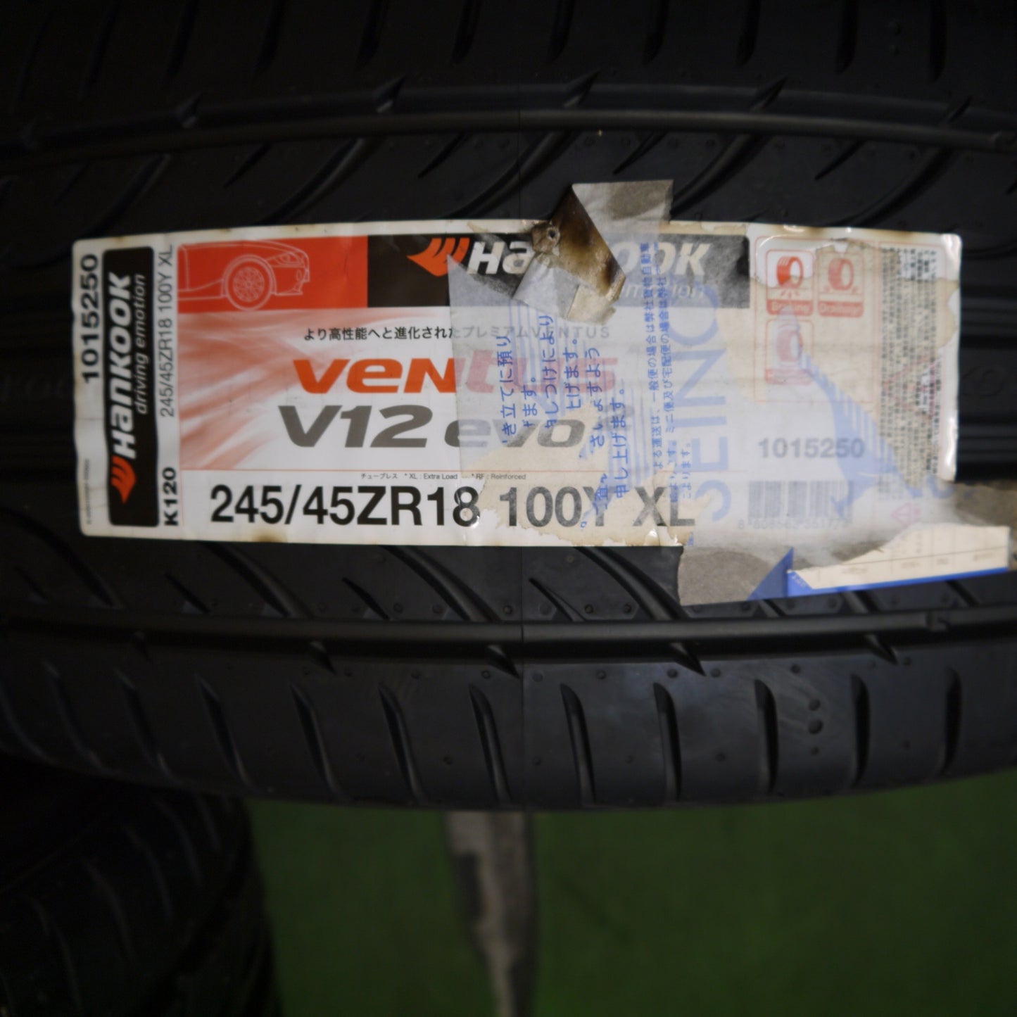 未使用！22年★245/45R18 ハンコック ベンタス V12 evo2 タイヤ 18インチ スカイライン フーガ クラウン マジェスタ BMW ベンツ アウディ 等★5081803Hノタ