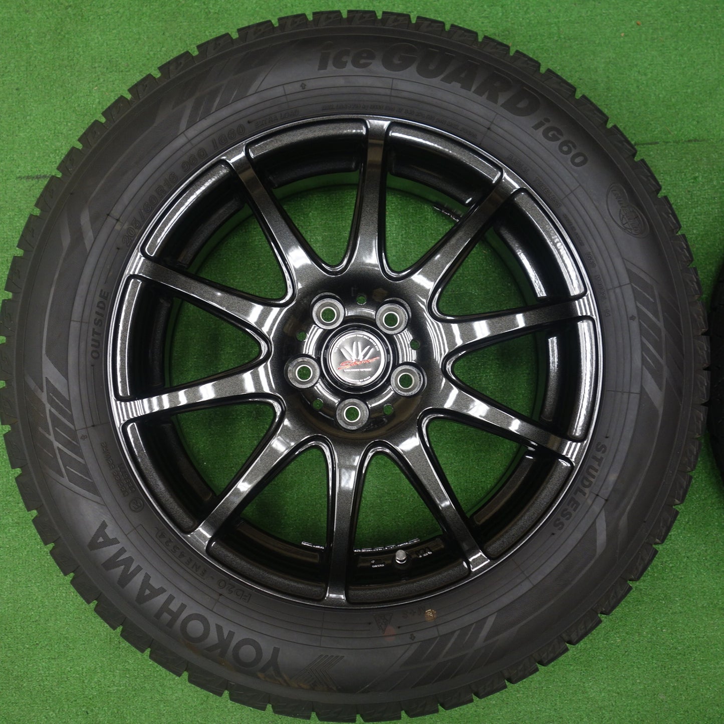 バリ溝！24年！キレイ！9.5分以上◎LOXARNY SPORT 205/60R16 スタッドレス ヨコハマ アイスガード iG60 ロクサーニ 16インチ PCD100/5H◎6062502KTス