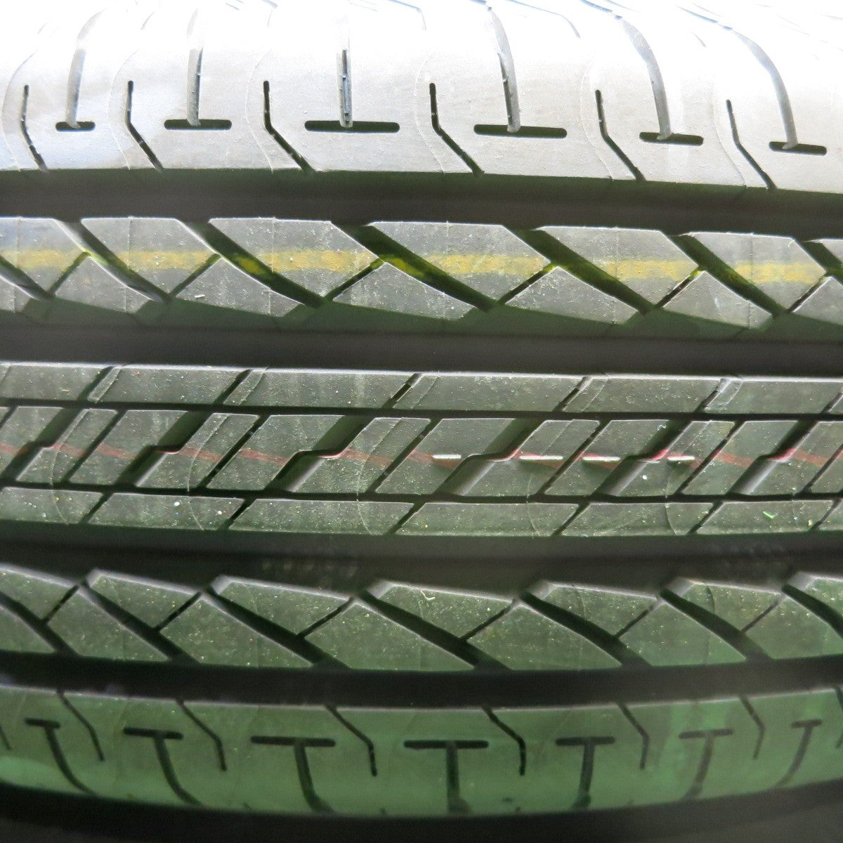 新車外し！25年★ジムニー 等 175/80R16 ブリヂストン デューラー H/L 852 DUELER タイヤ 16インチ★5123102HAノタ