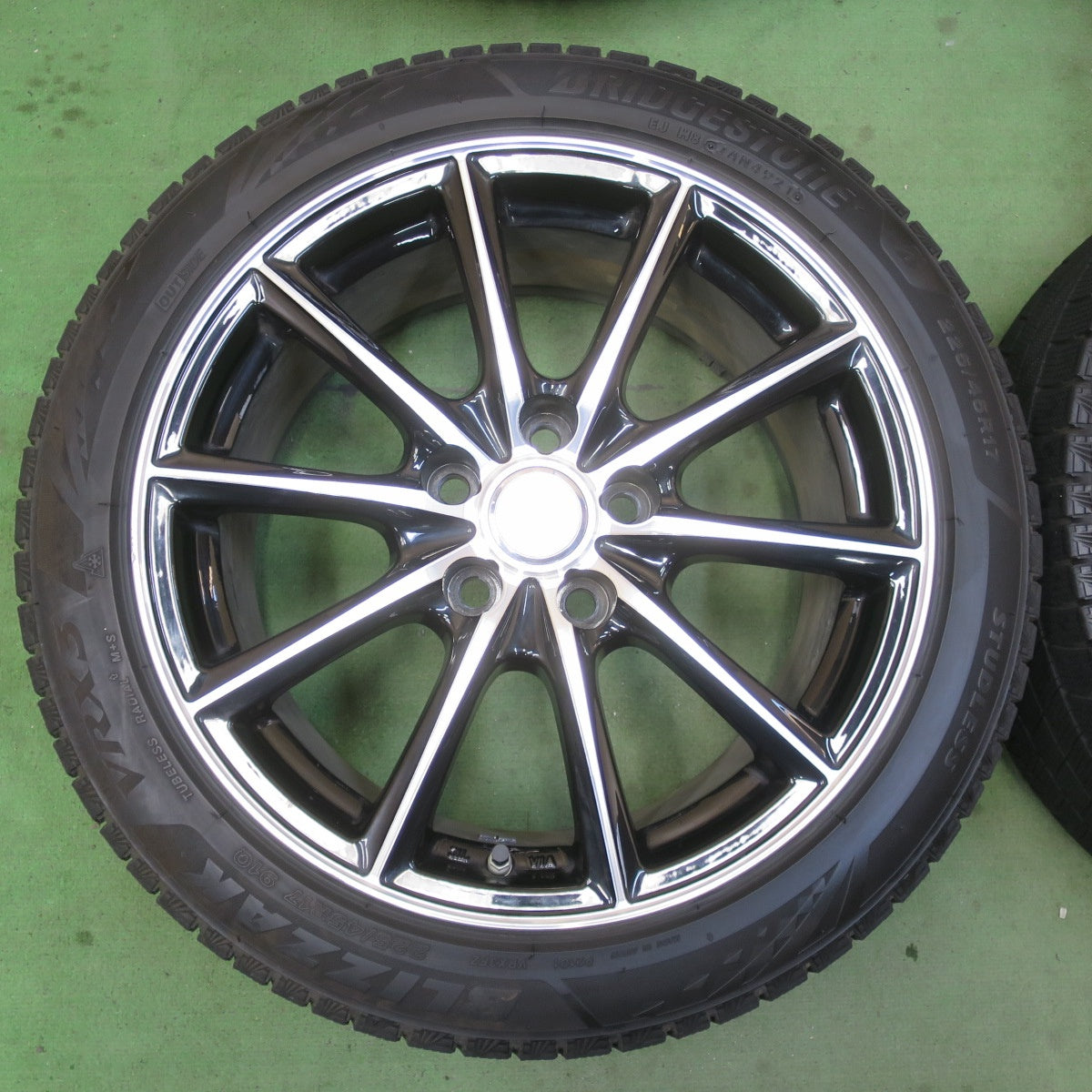 キレイ！センサー付★スタッドレス 225/45R17 ブリヂストン ブリザック VRX3 ECO FORME エコフォルム 17インチ PCD114.3/5H★6022603イス