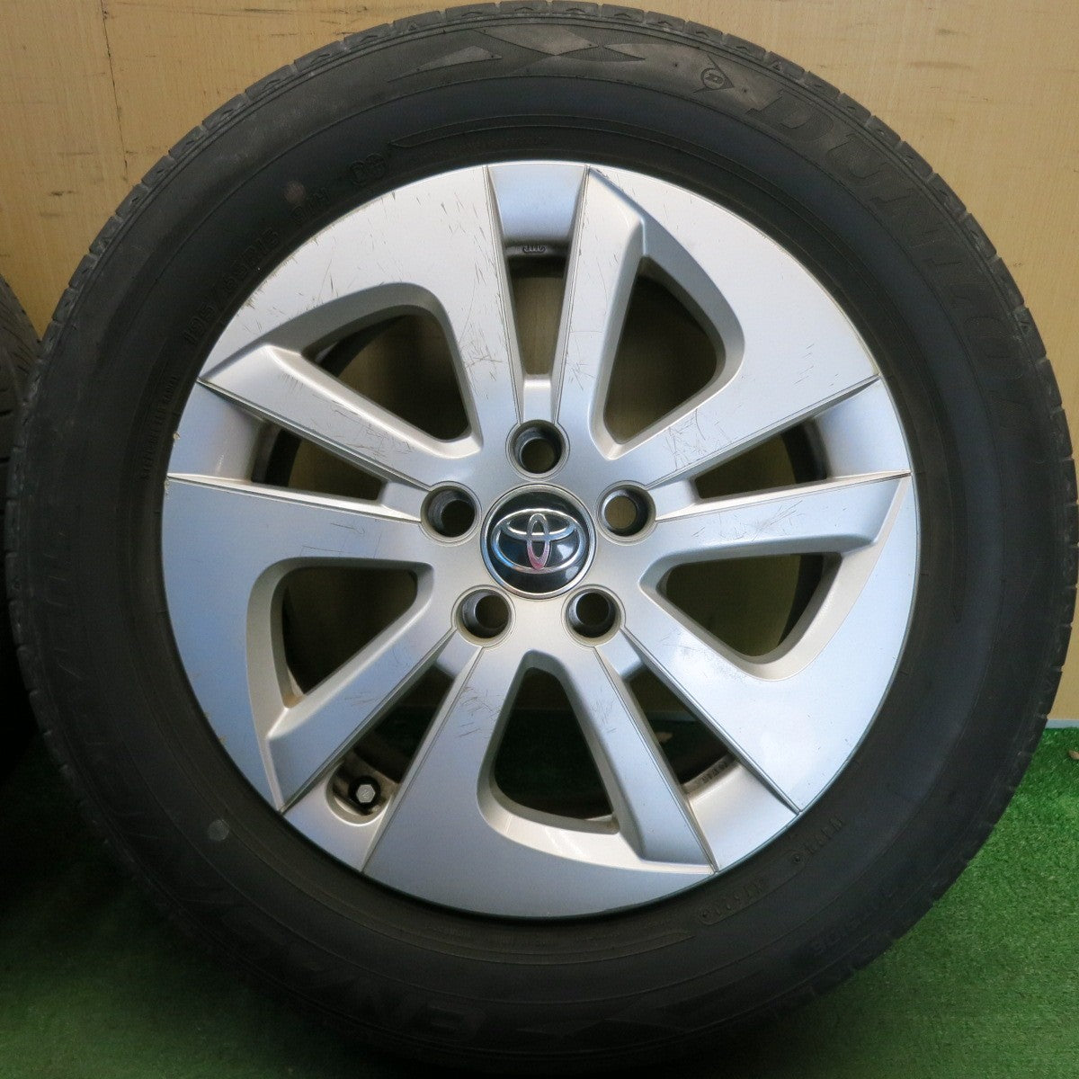 バリ溝！9分★トヨタ 50系 プリウス 純正 195/65R15 ダンロップ エナセーブ RV505 15インチ PCD100/5H★6060405HAノ