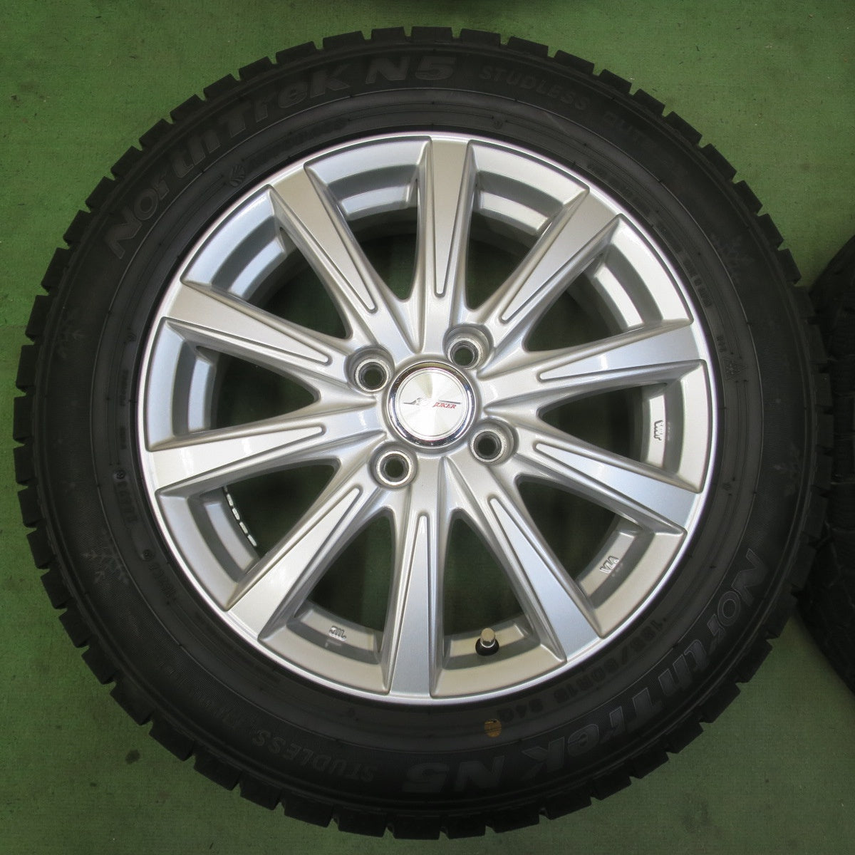バリ溝！23年！キレイ！9.5分★スタッドレス 185/60R15 オートバックス ノーストレック N5 JOKER ジョーカー 15インチ PCD100/4H★6060604イス