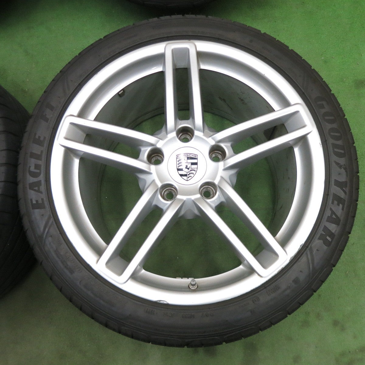 バリ溝！23年！9分★ポルシェ 991 911カレラ 純正 235/40R19 285/35R19 グッドイヤー イーグル F1 アシメトリック2 19インチ PCD130/5H★6012604ナノ