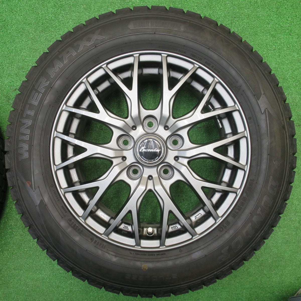 ほぼ未使用！23年！キレイ★スタッドレス 195/65R15 ダンロップ ウインターマックス WM02 Exceeder エクシーダー 15インチ PCD114.3/5H★5102803NJス