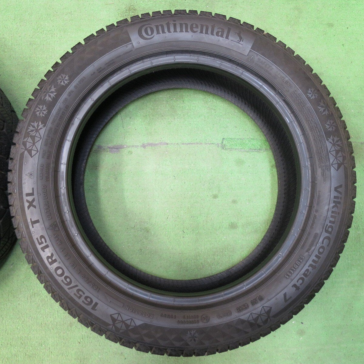 バリ溝！21年！8.5分★スタッドレス 165/60R15 コンチネンタル バイキングコンタクト7 タイヤ 15インチ ハスラー フレア クロスオーバー 等★5032012イスタ