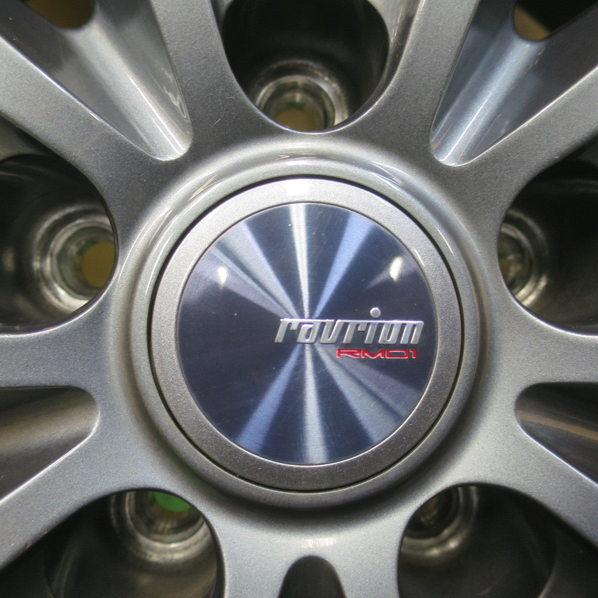 バリ溝！キレイ！9分★スタッドレス 225/65R17 トーヨー ウインター トランパス TX ravrion RM01 ラブリオン 17インチ PCD114.3/5H★6021502IMス