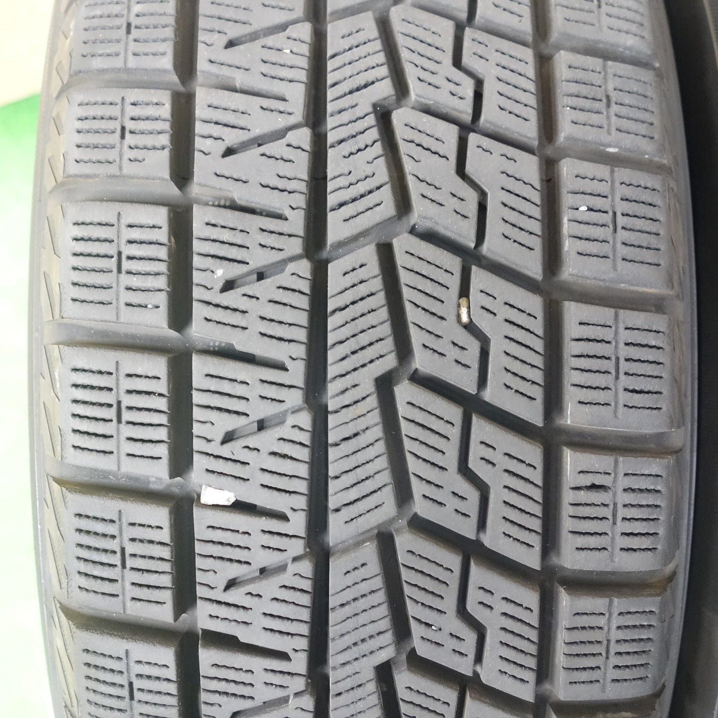 バリ溝！23年！9.5分★スタッドレス 185/65R15 ヨコハマ アイスガード iG70 MiLLOUS VX ミルアス 15インチ PCD114.3/5H★6021902KTス