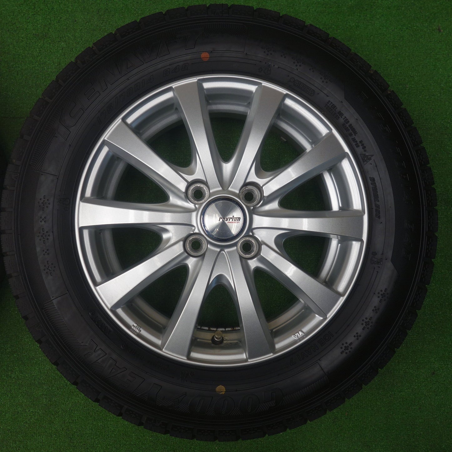 バリ溝！ほぼ10分★スタッドレス 175/70R14 グッドイヤー アイスナビ7 ravrion RS01 ラブリオン 14インチ PCD100/4H★6032702KTス