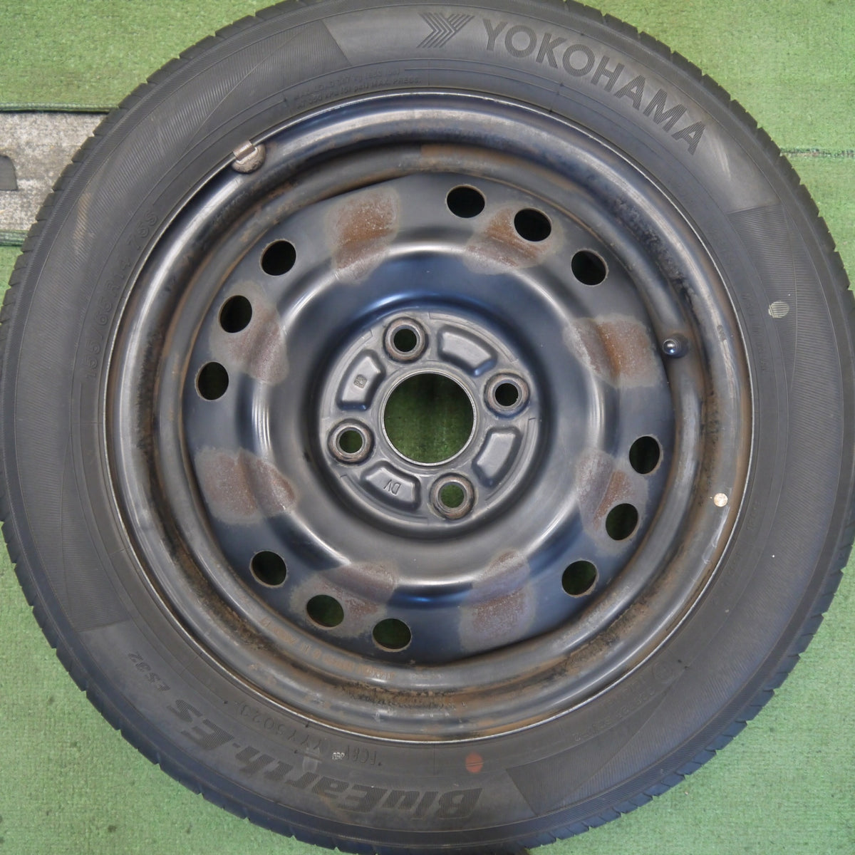 4本価格！23年◎155/65R14 ヨコハマ BluEarth-ES ES32 スチール ホイール ブルーアース 14インチ PCD100/4H◎6082107Hノ