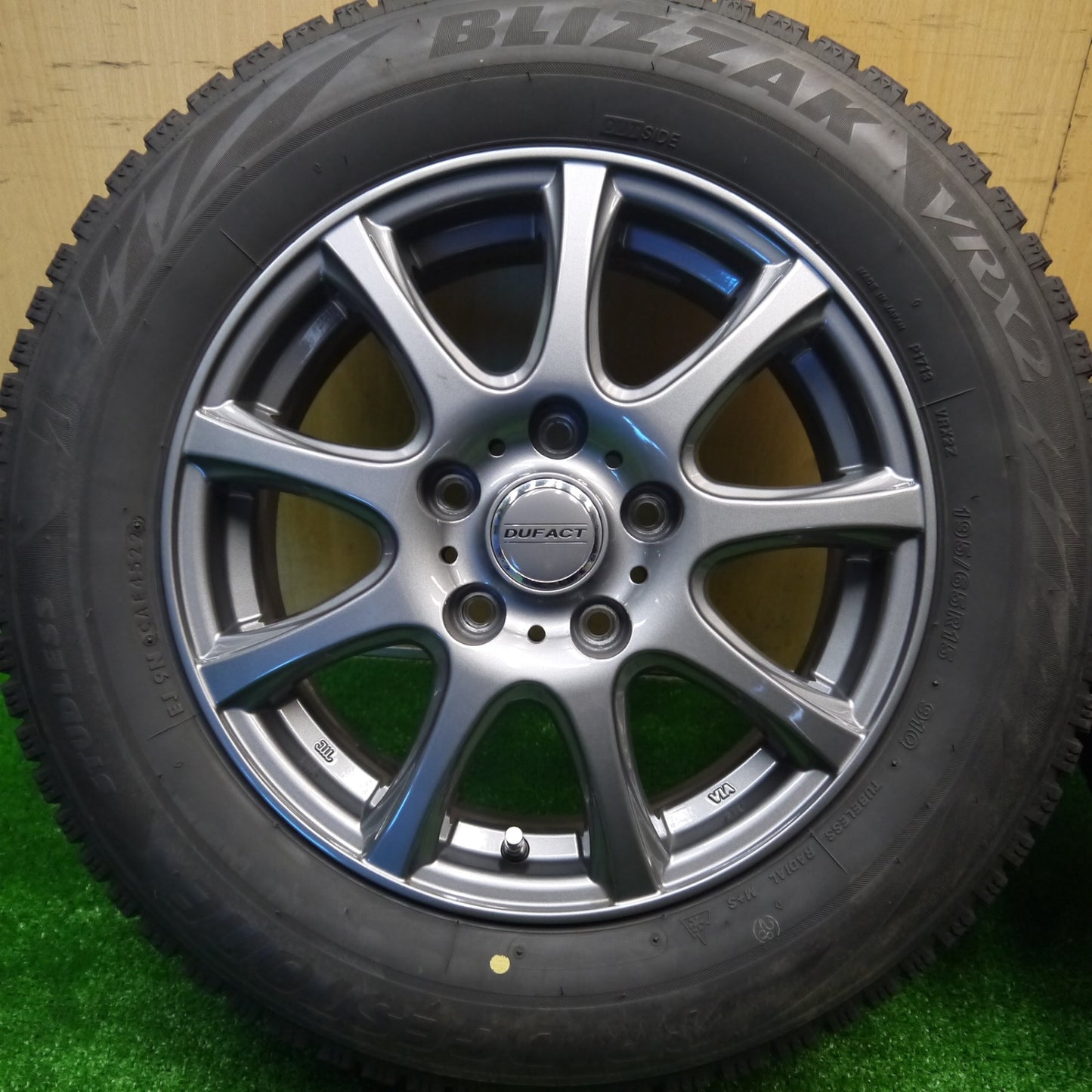 バリ溝！22年！キレイ！9分★スタッドレス 195/65R15 ブリヂストン ブリザック VRX2 DUFACT デュファクト 15インチ PCD114.3/5H★5101002Hス