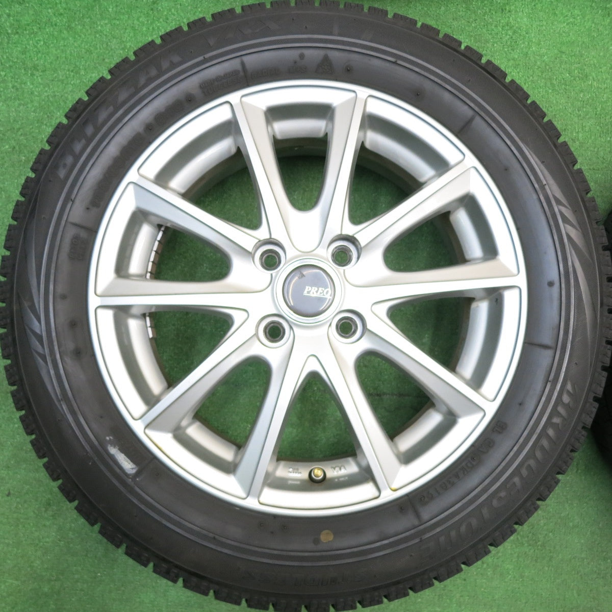 バリ溝！8.5分★スタッドレス 185/60R15 ブリヂストン ブリザック VRX PREO プレオ 15インチ PCD100/4H★5121802HAス