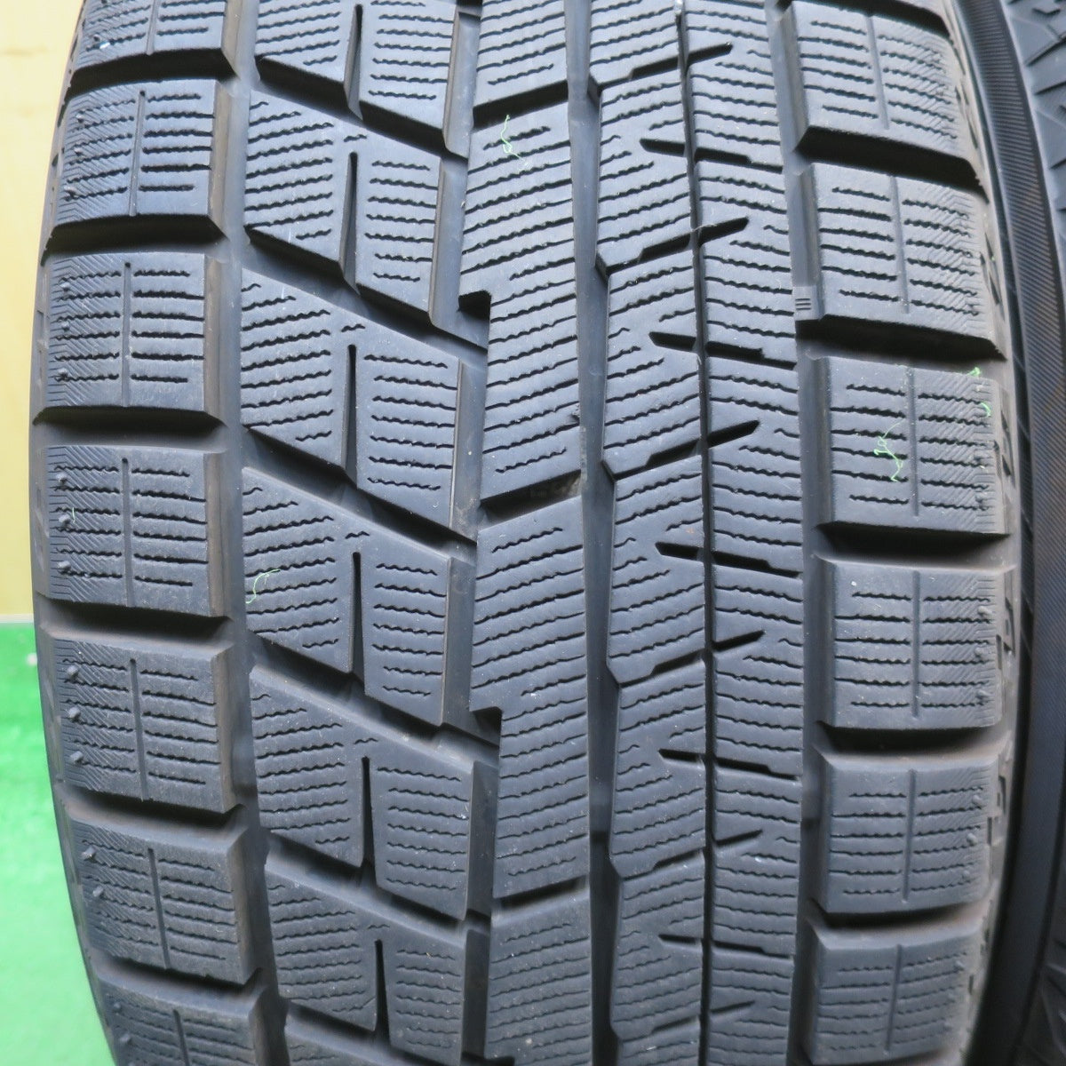 バリ溝！22年！9.5分★アウディ 等 BORBET 225/55R16 スタッドレス ヨコハマ アイスガード iG60 ボルベット 16インチ PCD112/5H★6051203NJス
