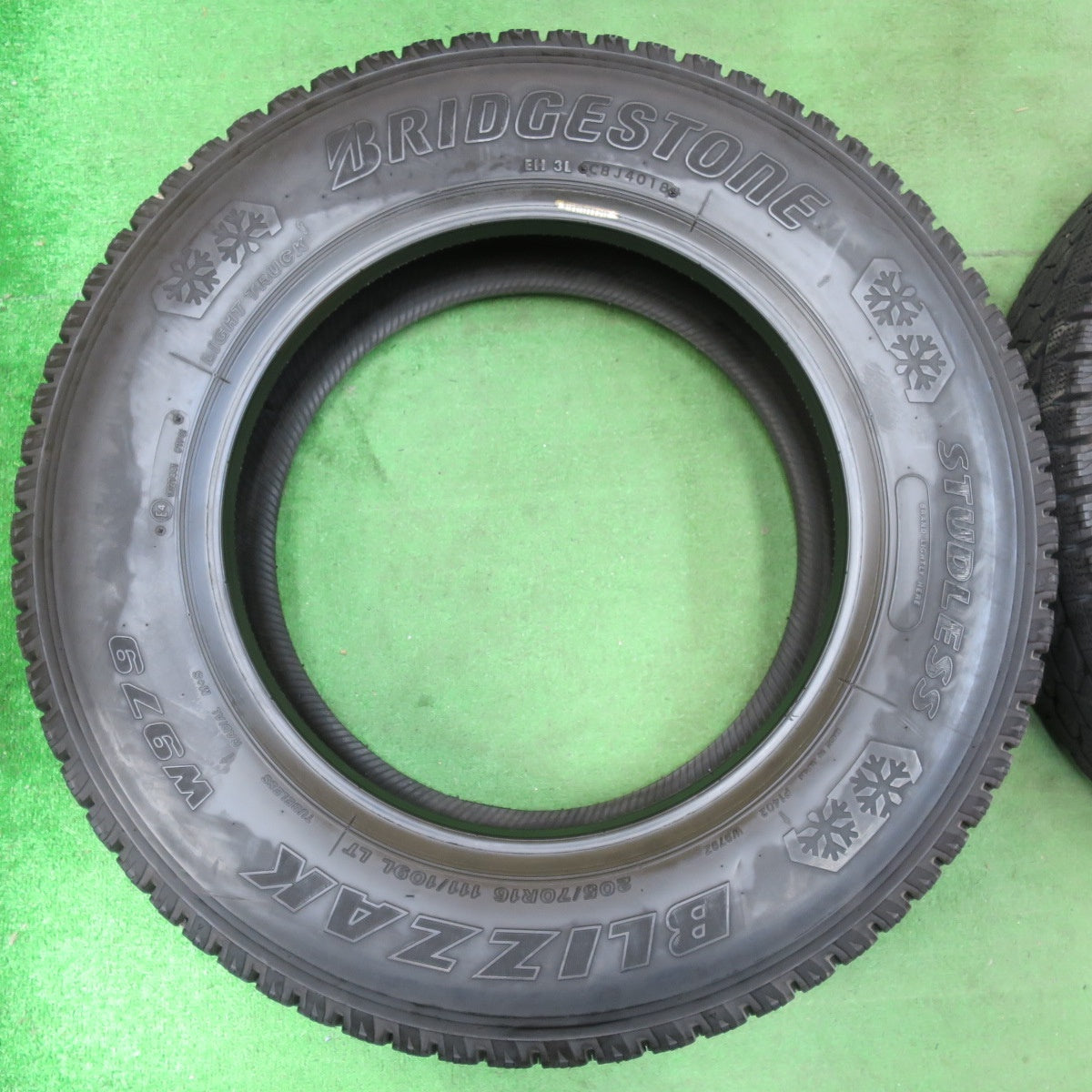 [送料無料] 6本価格★トラック タイヤ 205/70R16 111/109L スタッドレス ブリヂストン ブリザック W979 16インチ★5022412イスタ