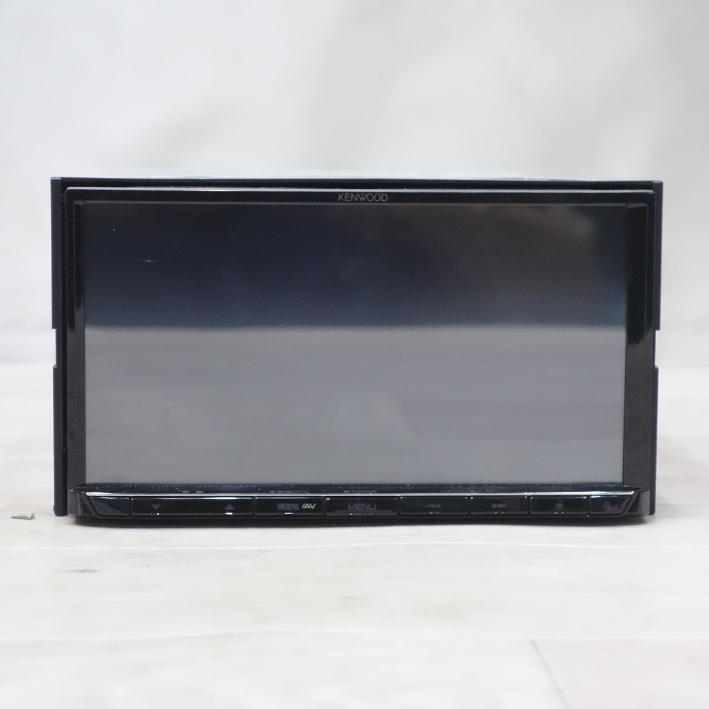 [送料無料] ◆ケンウッド 彩速ナビ メモリーナビ 7V型/180mm MDV-D710 Bluetooth DVD/CD/USB/SD 2024年製 地図データ 2022年 カーナビ KENWOOD◆