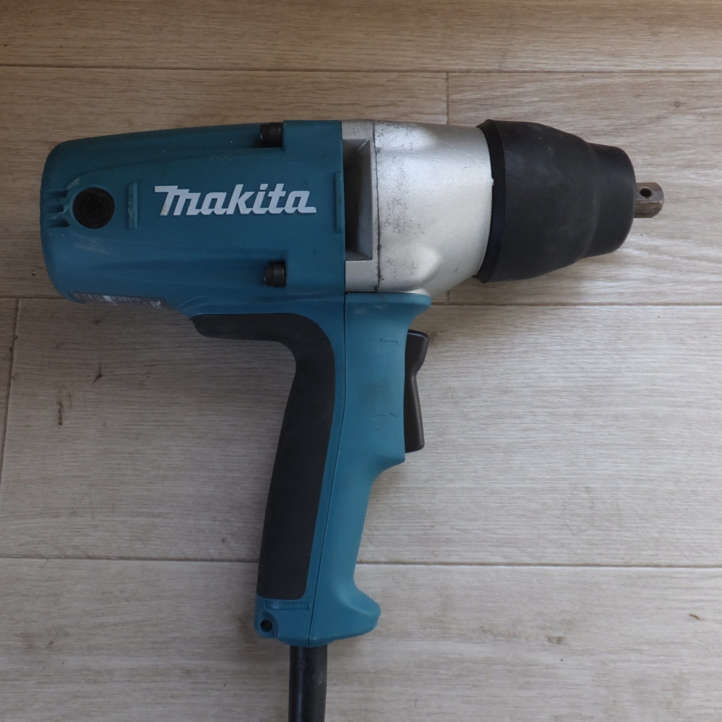 [送料無料] ★マキタ makita インパクトレンチ TW0350　100V～ 4.2A 50-60Hz 400W★